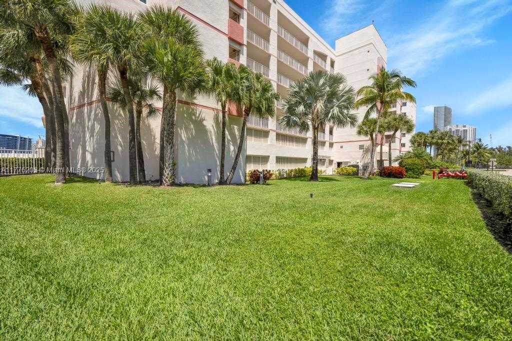 Small Image of 18260 #508, Sunny Isles Beach Number 7