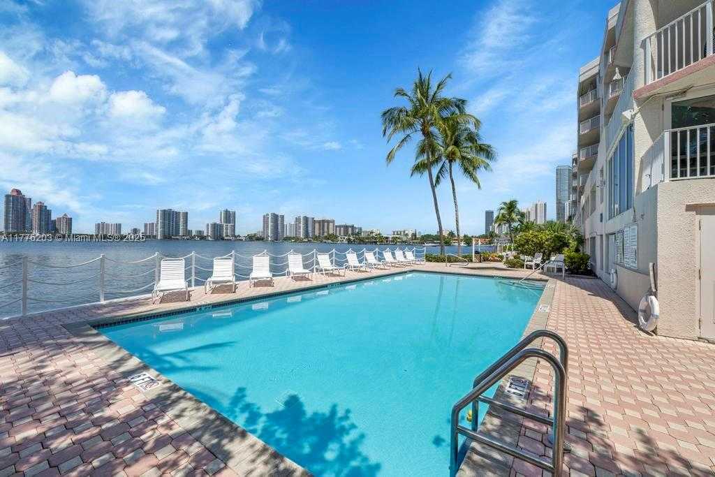 Small Image of 18260 #508, Sunny Isles Beach Number 8