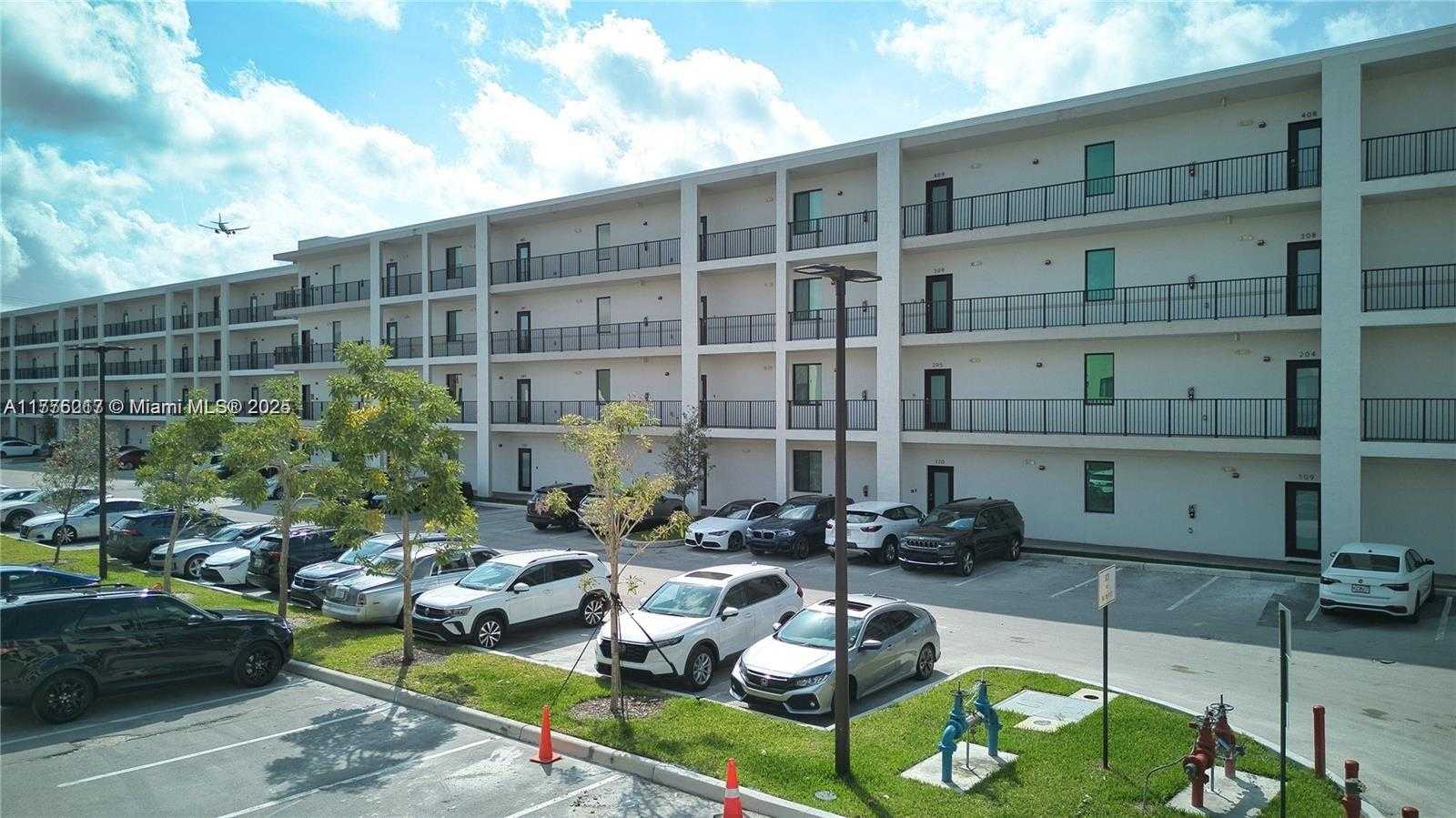 Small Image of 8167 NORTH WEST 41ST ST #E-410, Doral Number 22