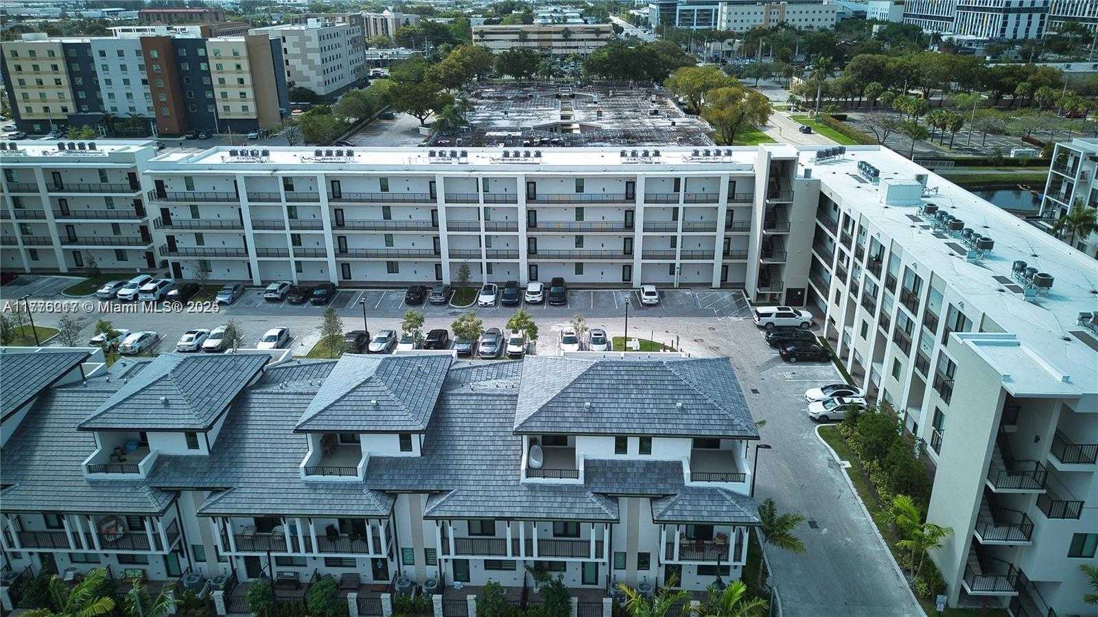 Small Image of 8167 NORTH WEST 41ST ST #E-410, Doral Number 24