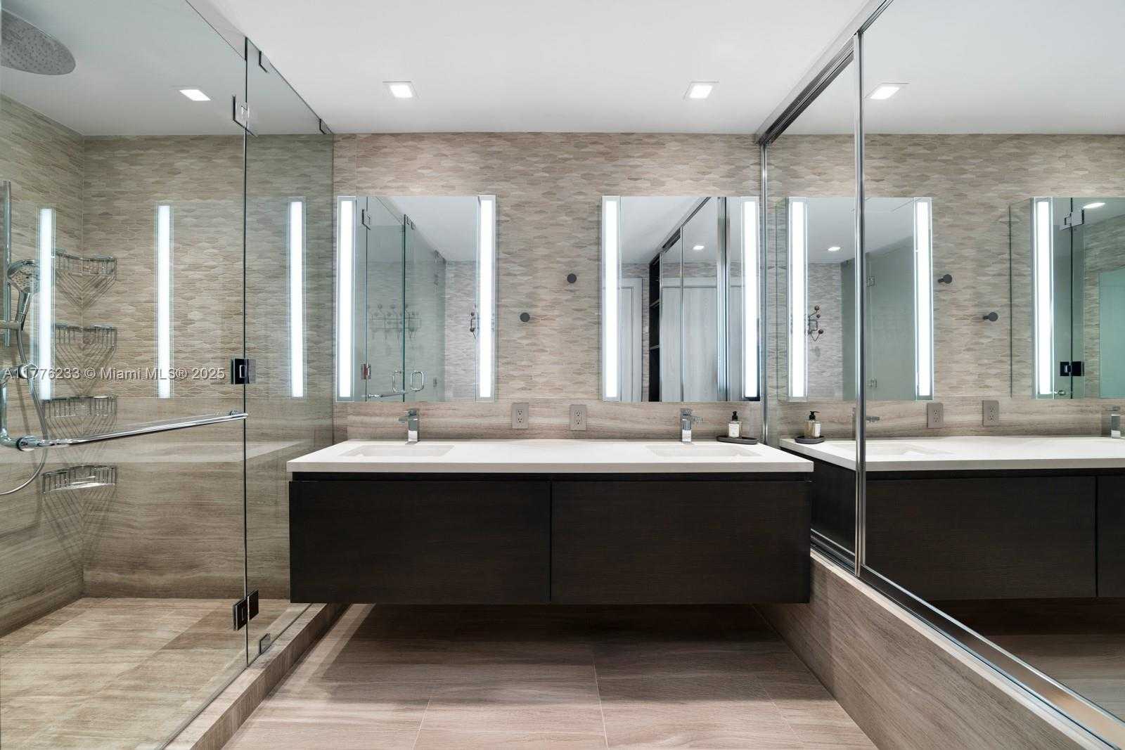 Small Image of 1 COLLINS AVE #401, Miami Beach Number 17