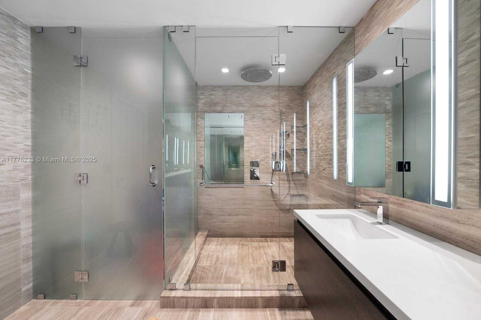 Small Image of 1 COLLINS AVE #401, Miami Beach Number 18