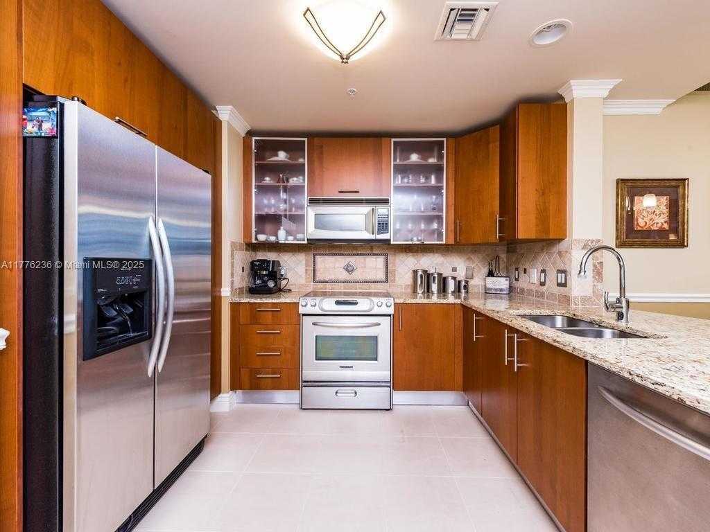 Small Image of 1945 SOUTH OCEAN DR #604, Hallandale Beach Number 4