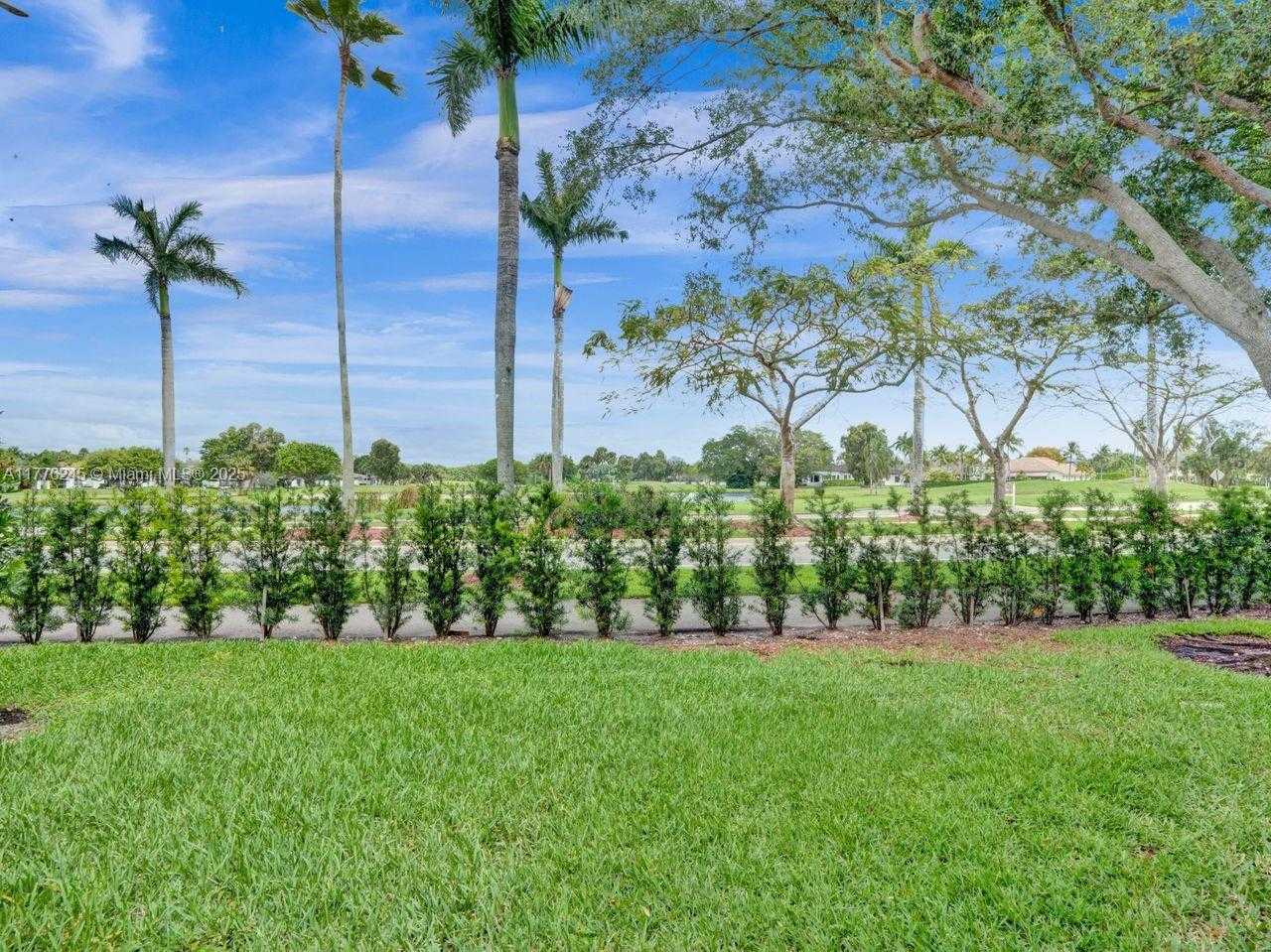 Small Image of 15831 SOUTH WEST 10TH ST, Pembroke Pines Number 19