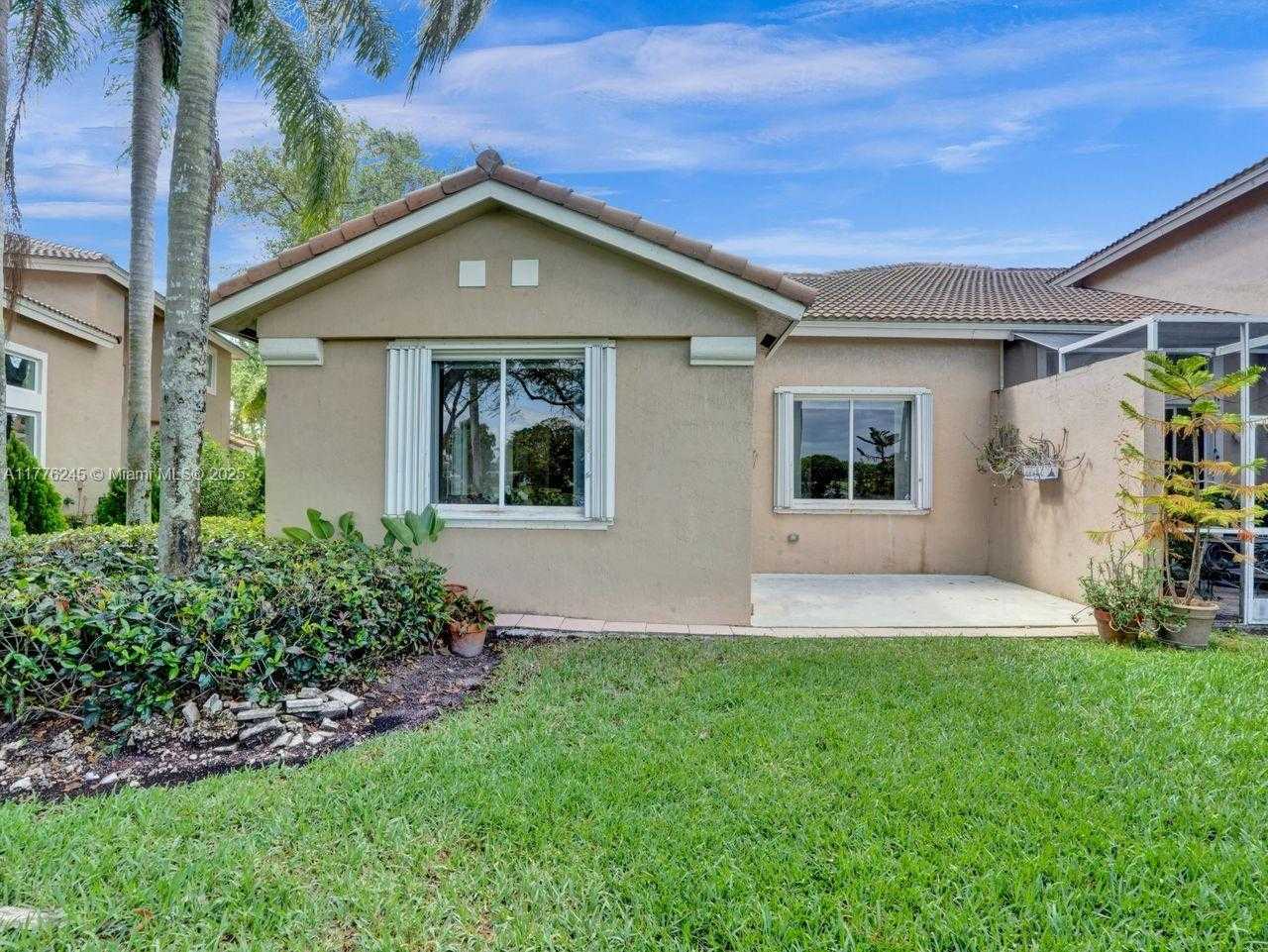 Small Image of 15831 SOUTH WEST 10TH ST, Pembroke Pines Number 21