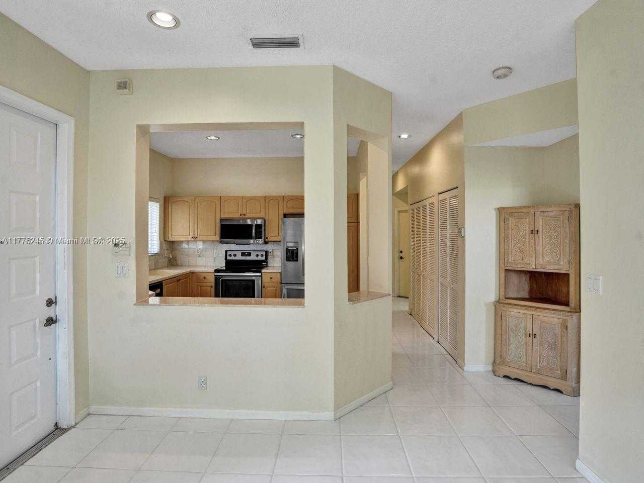 Small Image of 15831 SOUTH WEST 10TH ST, Pembroke Pines Number 5