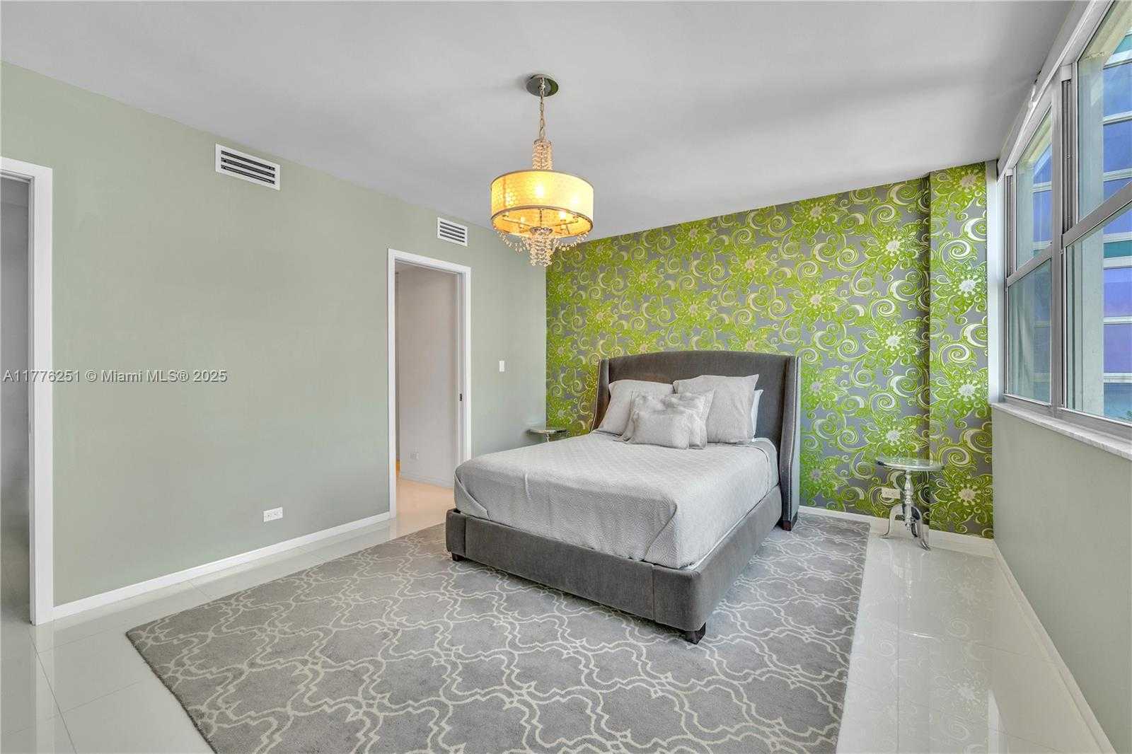 Small Image of 5055 COLLINS AVE #7A, Miami Beach Number 12