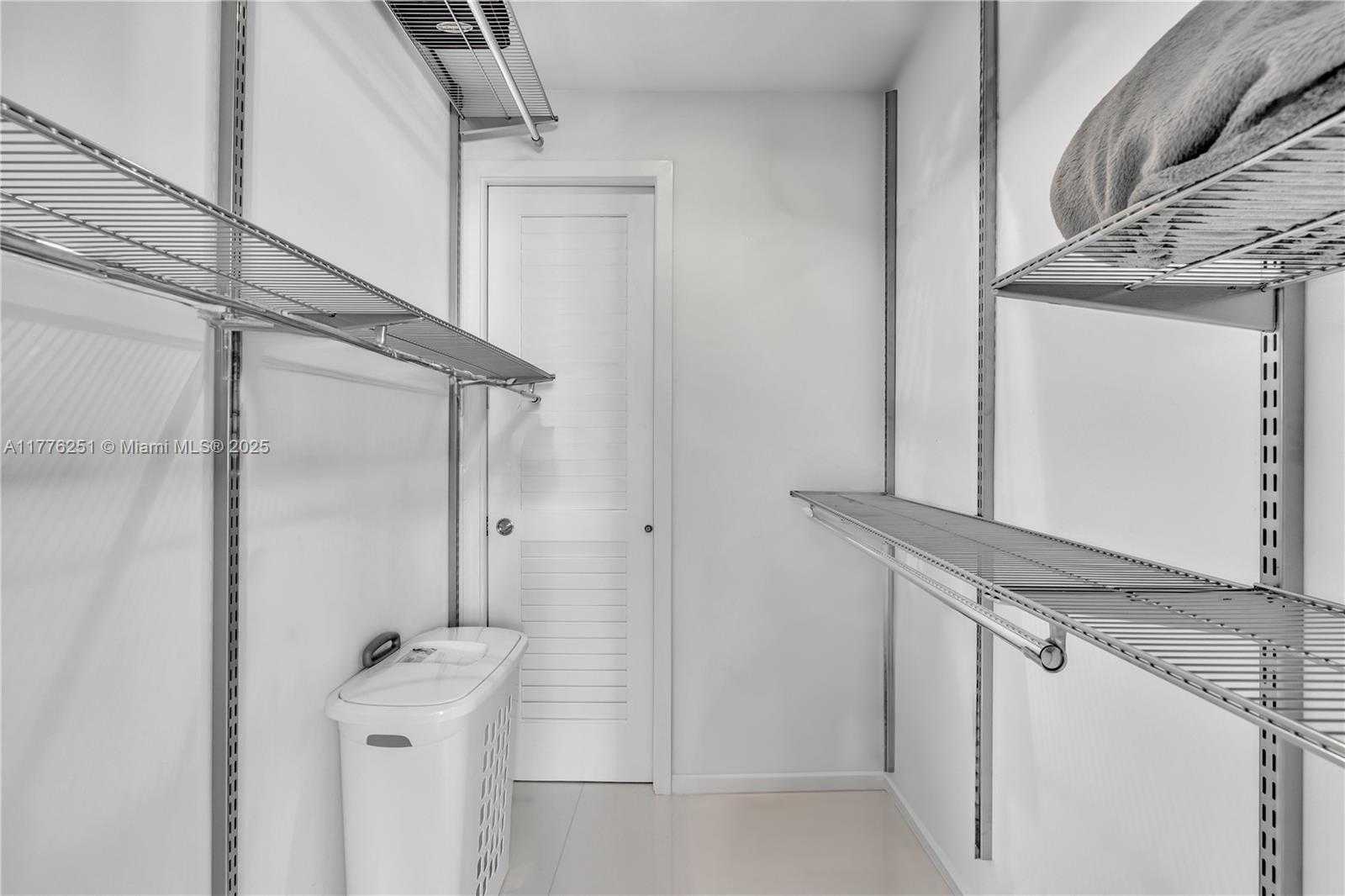 Small Image of 5055 COLLINS AVE #7A, Miami Beach Number 19