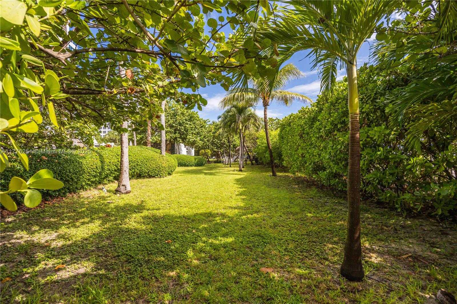 Small Image of 5055 COLLINS AVE #7A, Miami Beach Number 27