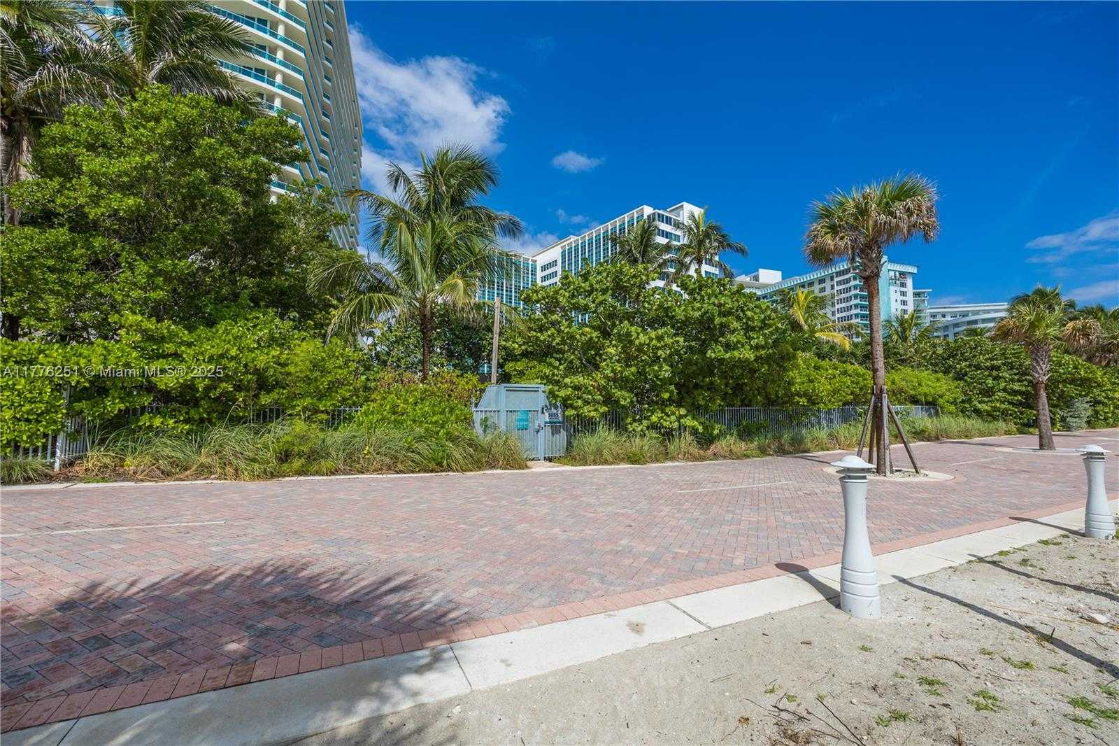 Small Image of 5055 COLLINS AVE #7A, Miami Beach Number 30