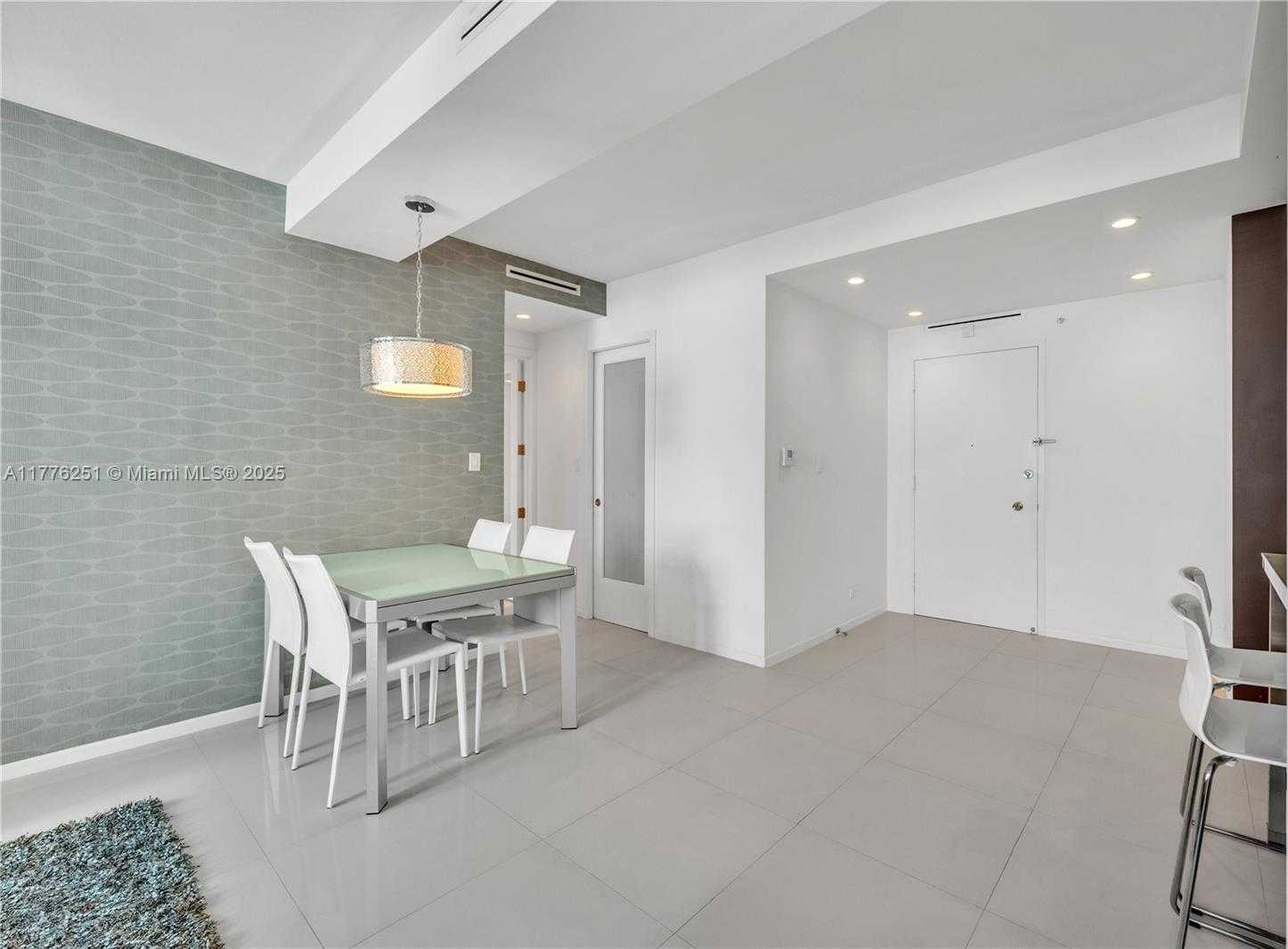 Small Image of 5055 COLLINS AVE #7A, Miami Beach Number 9