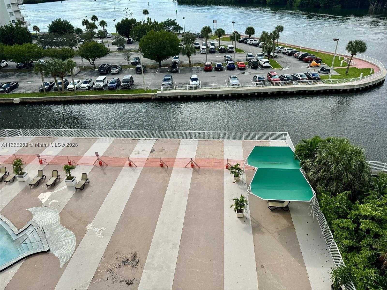Small Image of 400 KINGS POINT DR #609, Sunny Isles Beach Number 14