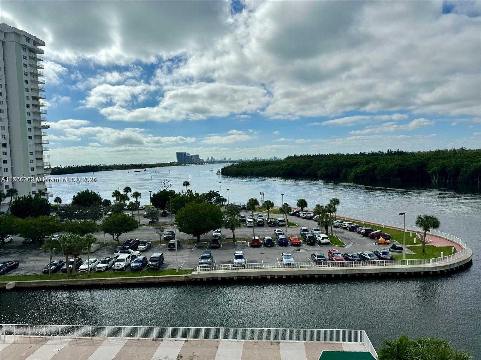Small Image of 400 KINGS POINT DR #609, Sunny Isles Beach Number 2