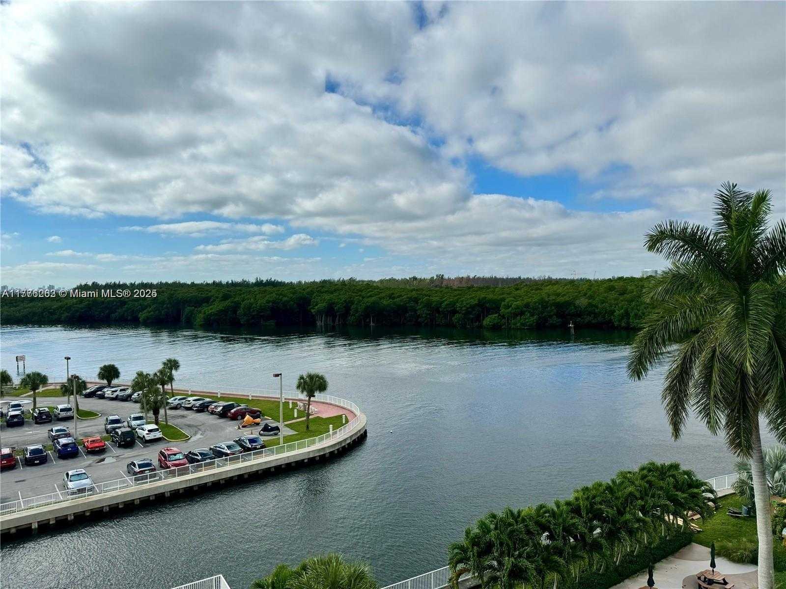 Small Image of 400 KINGS POINT DR #609, Sunny Isles Beach Number 31