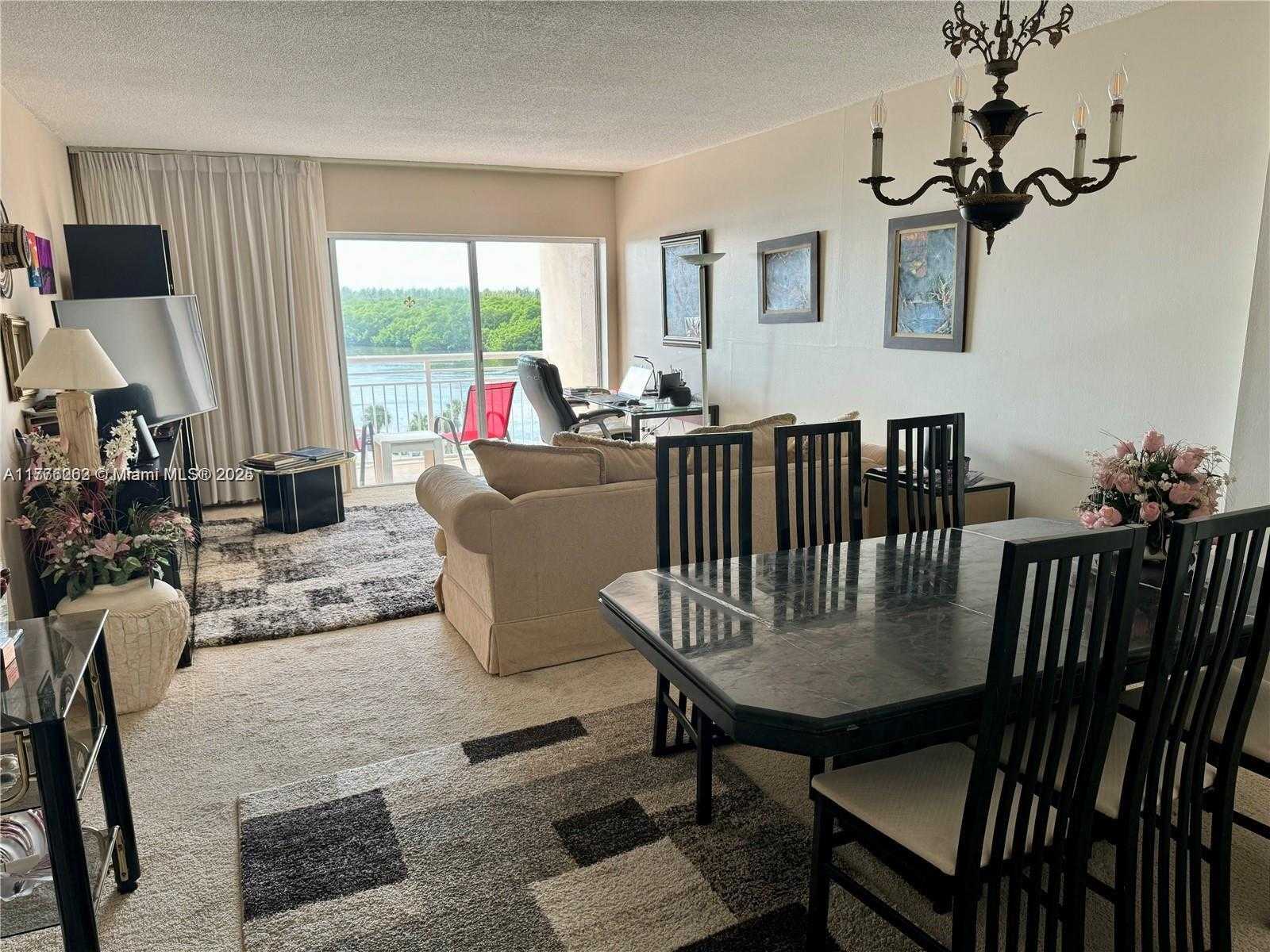 Small Image of 400 KINGS POINT DR #609, Sunny Isles Beach Number 5