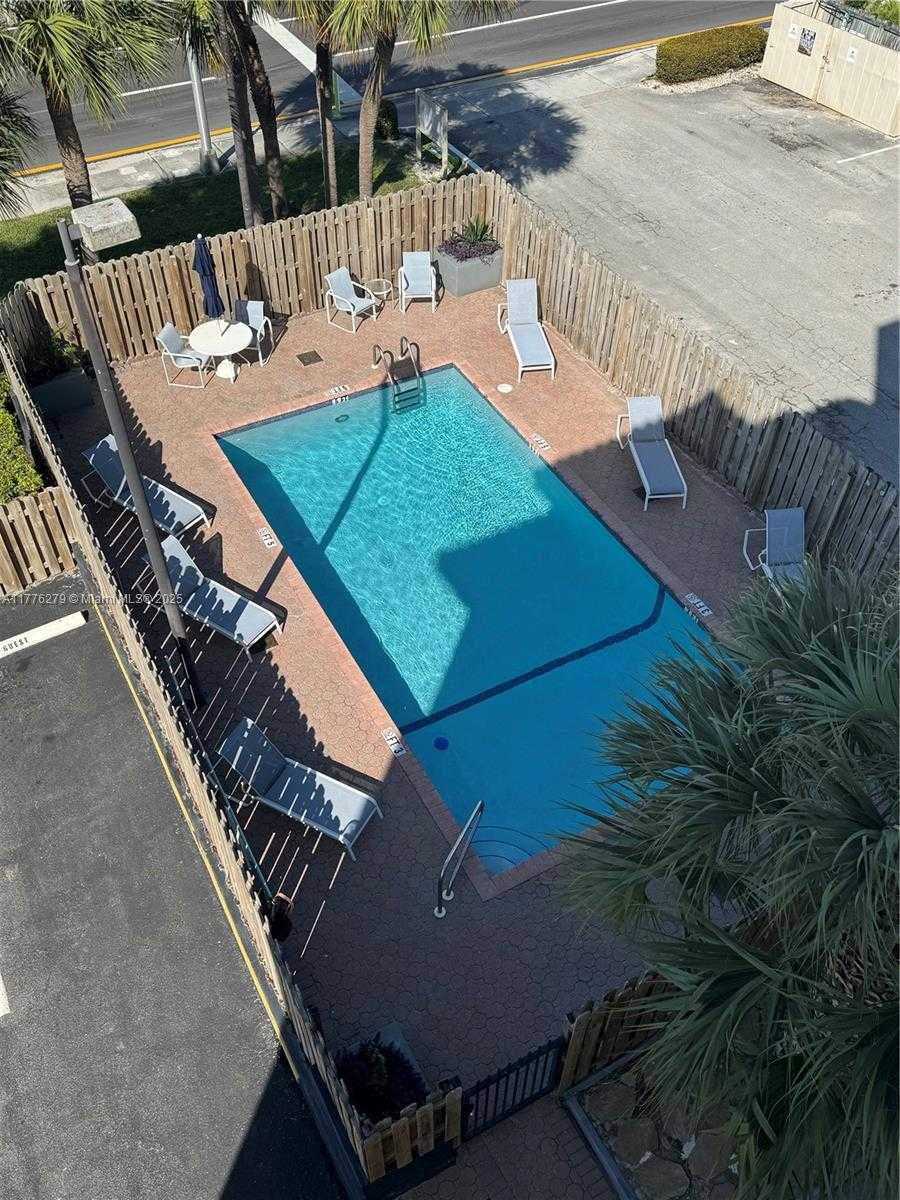 Small Image of 8900 COLLINS AVE #401, Surfside Number 10