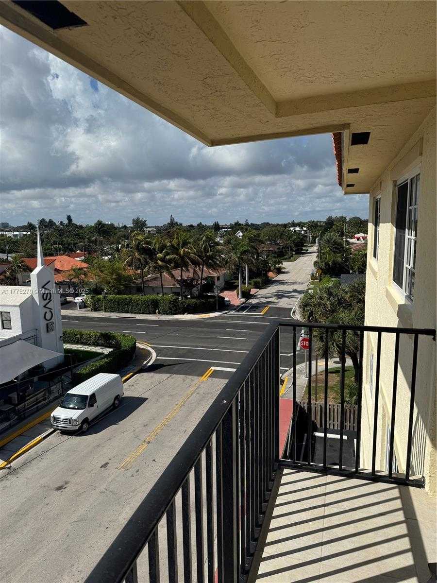Small Image of 8900 COLLINS AVE #401, Surfside Number 14