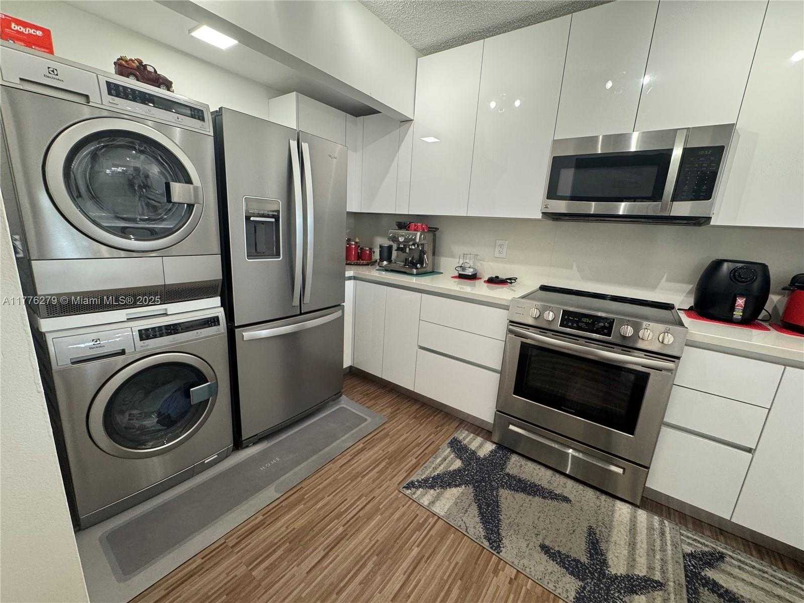 Small Image of 8900 COLLINS AVE #401, Surfside Number 19