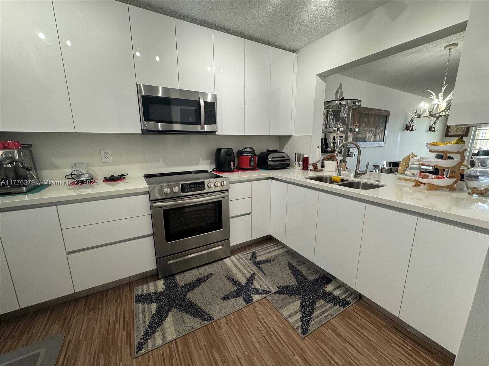 Small Image of 8900 COLLINS AVE #401, Surfside Number 20