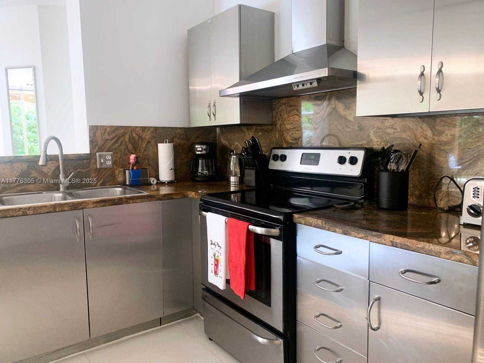 Small Image of 19501 EAST COUNTRY CLUB DR #9102, Aventura Number 7