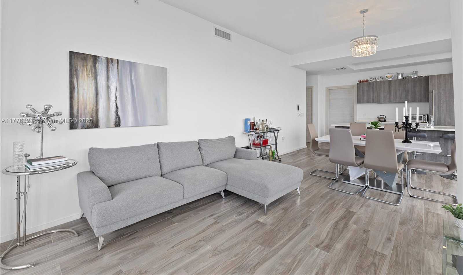 Small Image of 801 SOUTH MIAMI AVE #5209, Miami Number 10