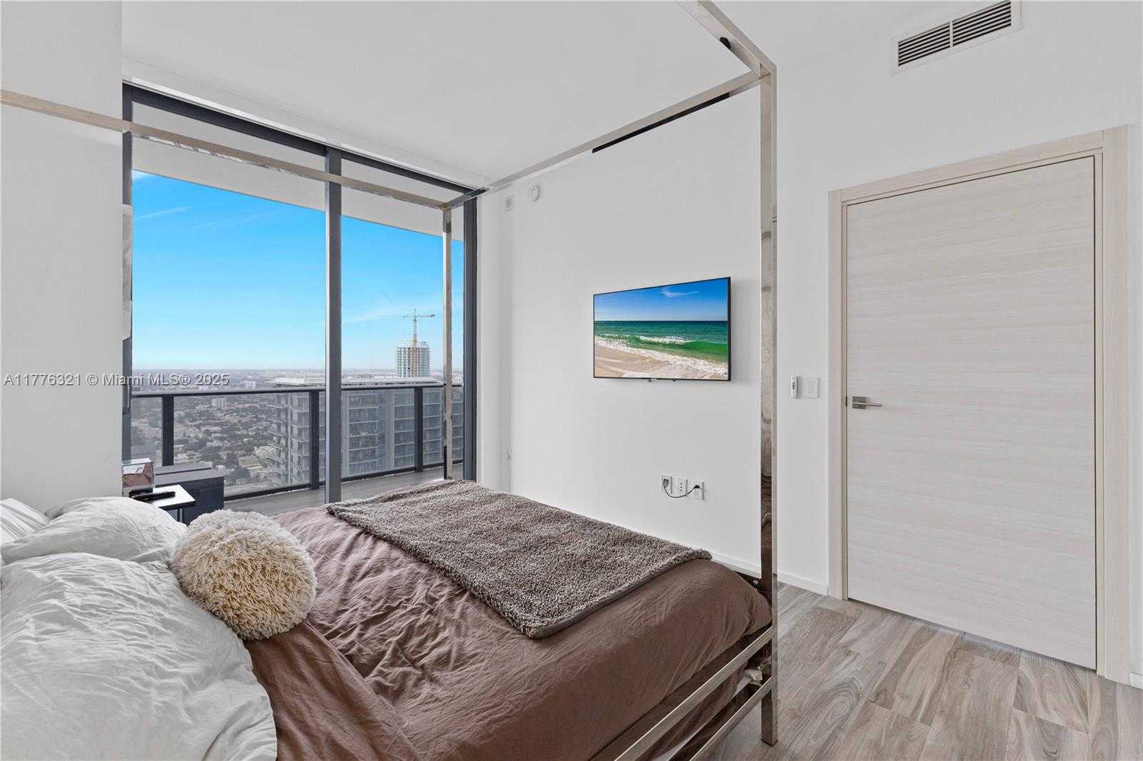 Small Image of 801 SOUTH MIAMI AVE #5209, Miami Number 16