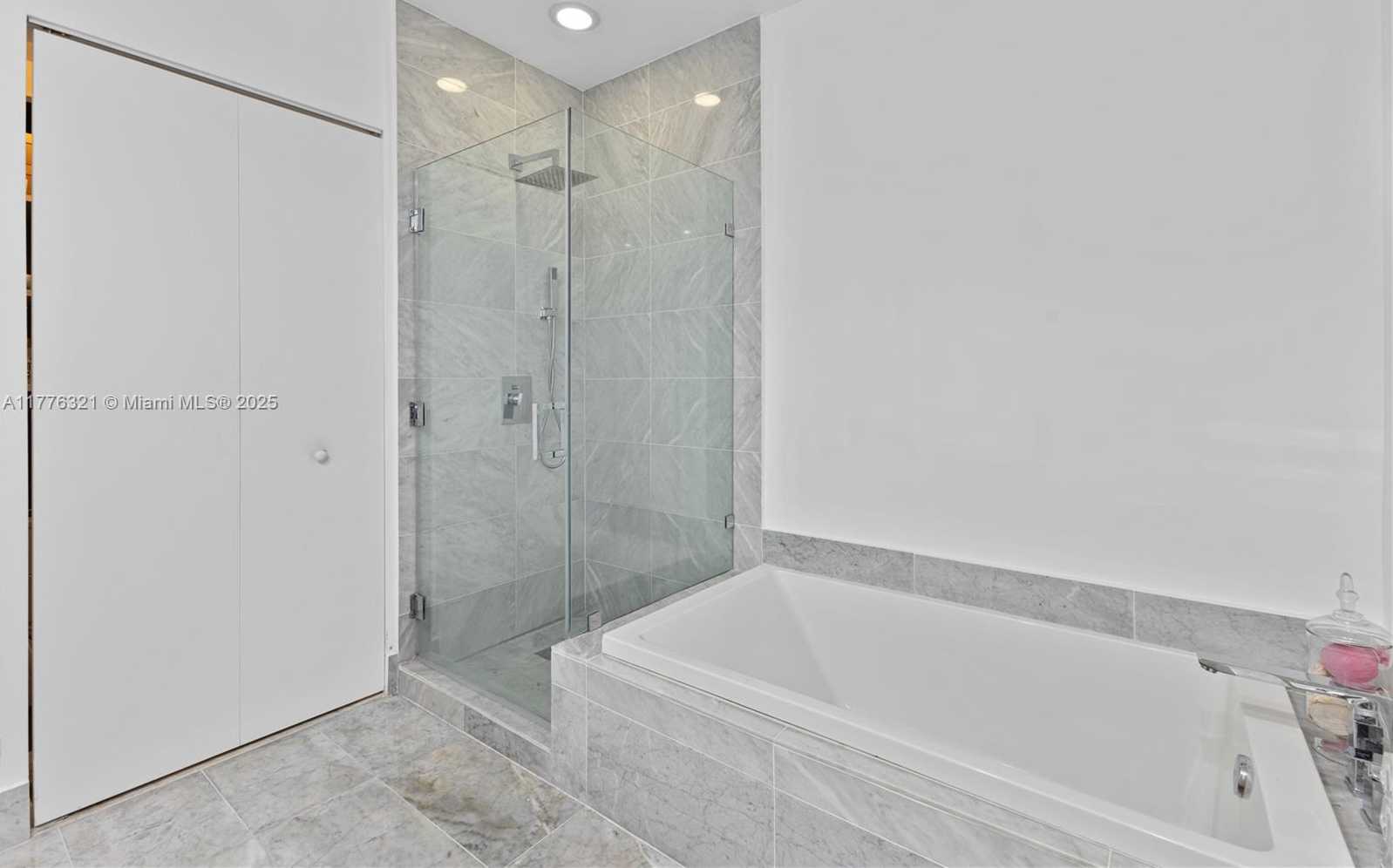 Small Image of 801 SOUTH MIAMI AVE #5209, Miami Number 20