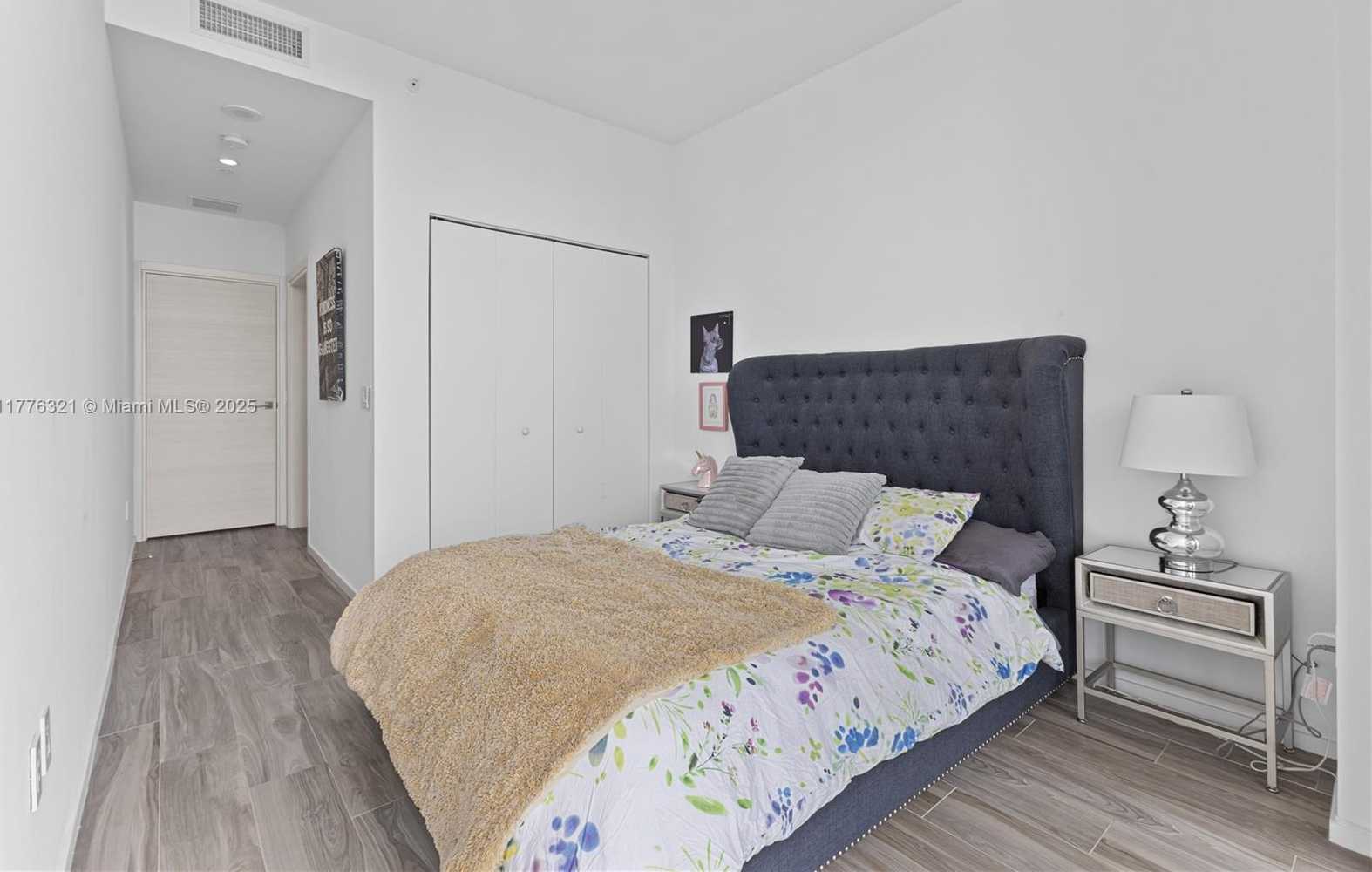 Small Image of 801 SOUTH MIAMI AVE #5209, Miami Number 21