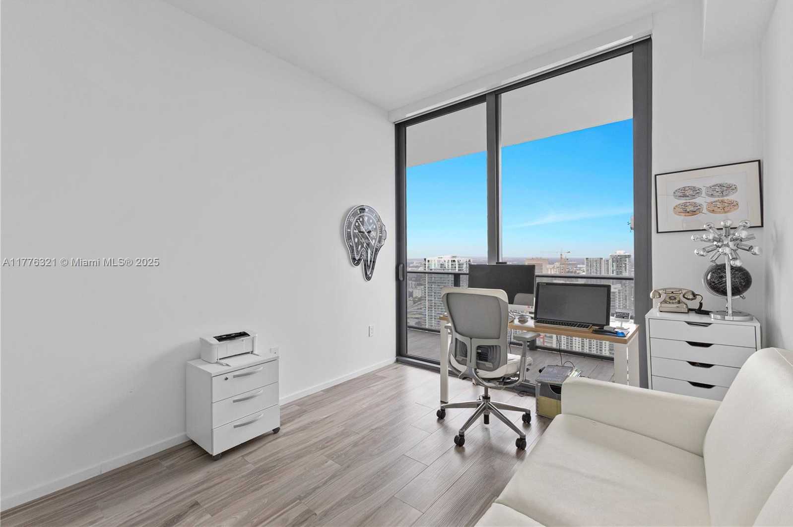 Small Image of 801 SOUTH MIAMI AVE #5209, Miami Number 23