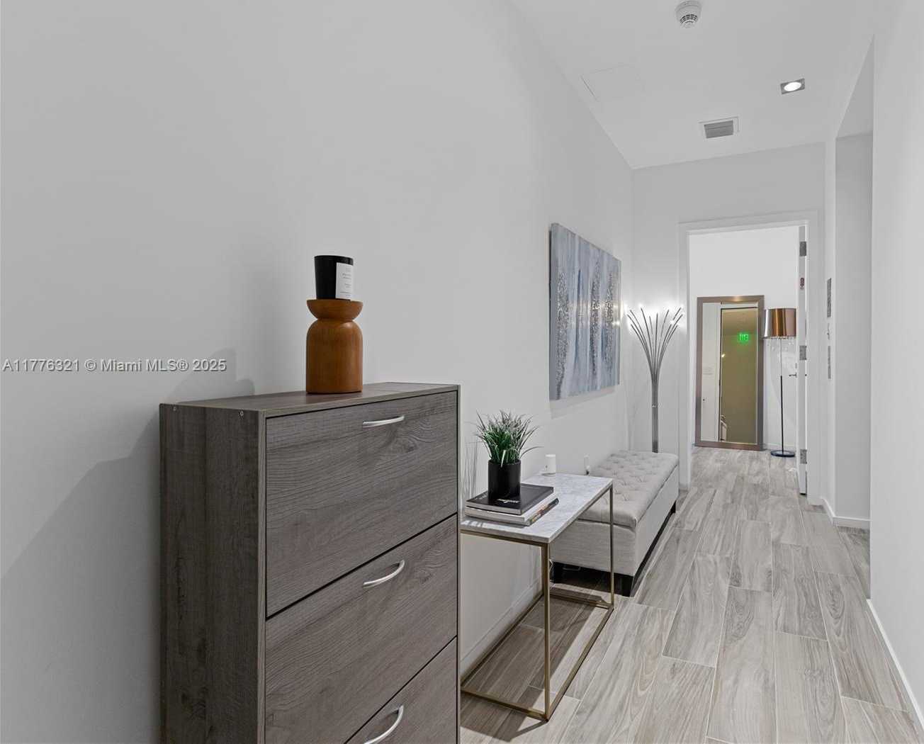 Small Image of 801 SOUTH MIAMI AVE #5209, Miami Number 30