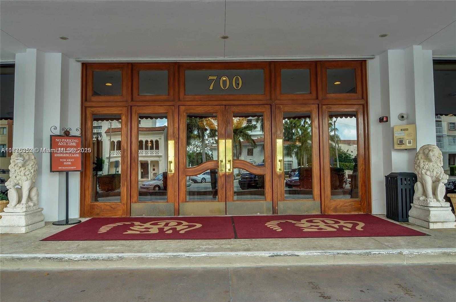 Small Image of 700 BILTMORE WAY #402, Coral Gables Number 21