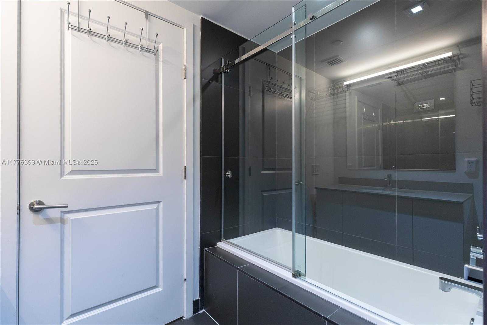 Small Image of 1600 NORTH EAST 1ST AVE #2615, Miami Number 26