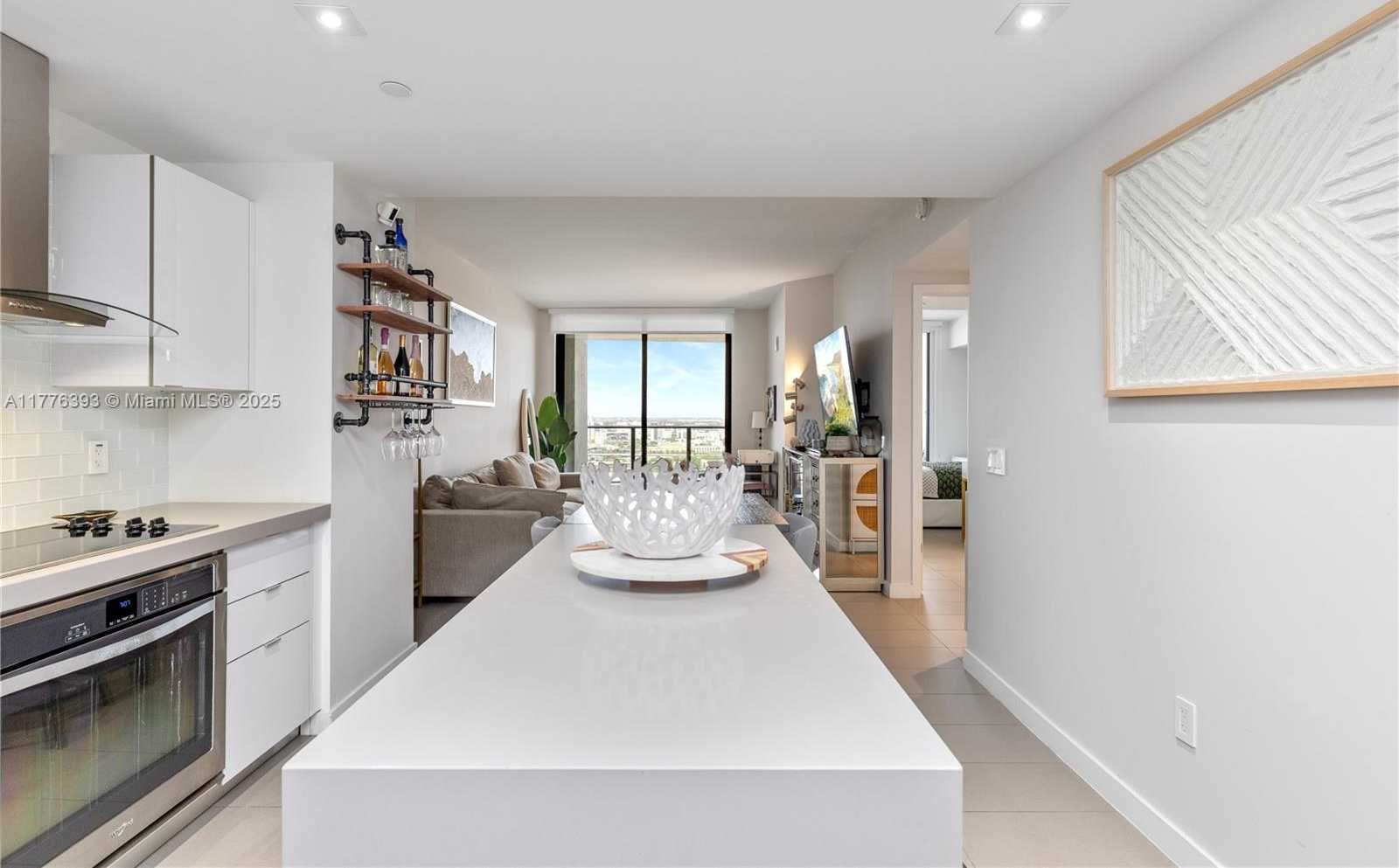 Small Image of 1600 NORTH EAST 1ST AVE #2615, Miami Number 7