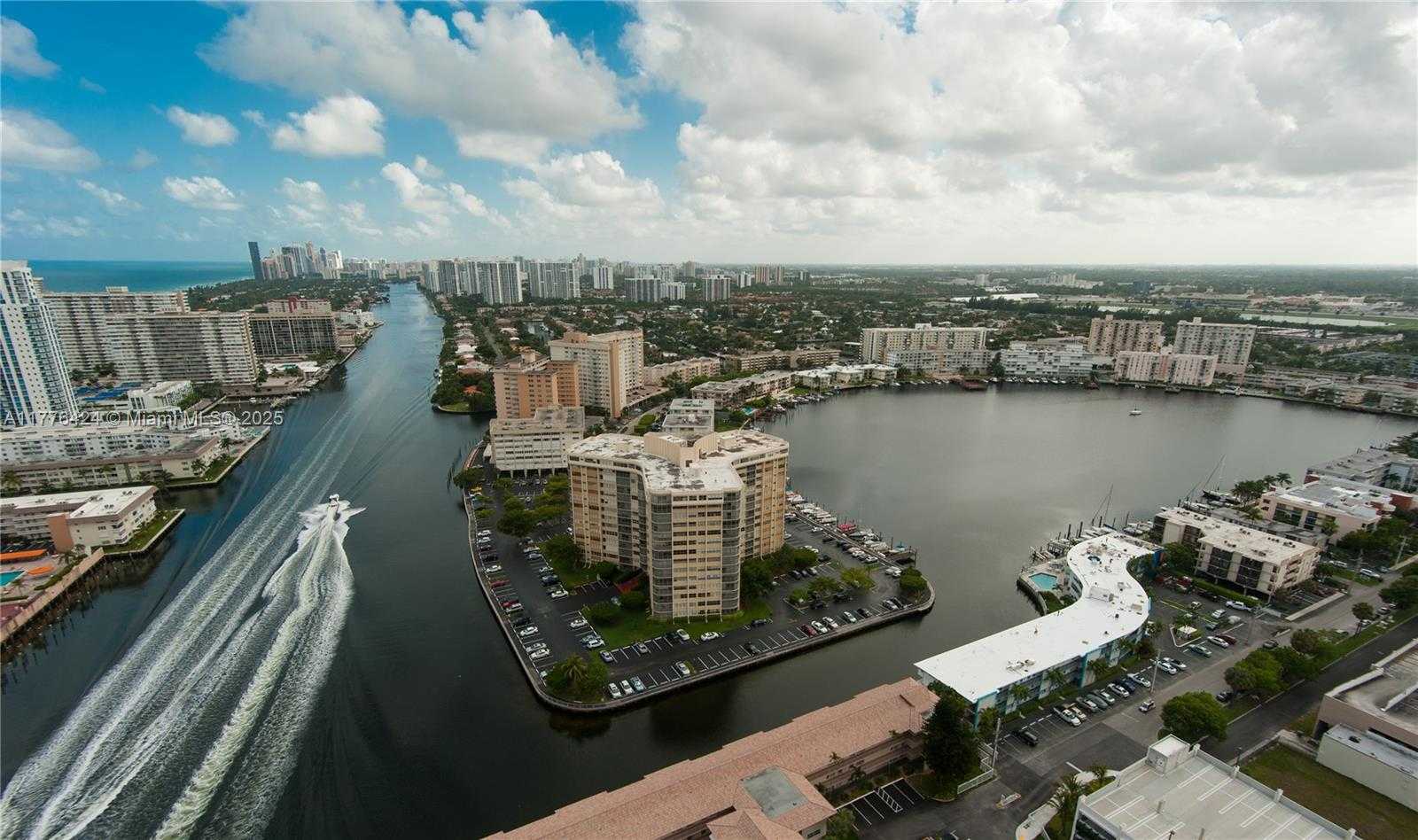 Small Image of 2602 EAST HALLANDALE BEACH BLVD #R1007, Hallandale Beach Number 33