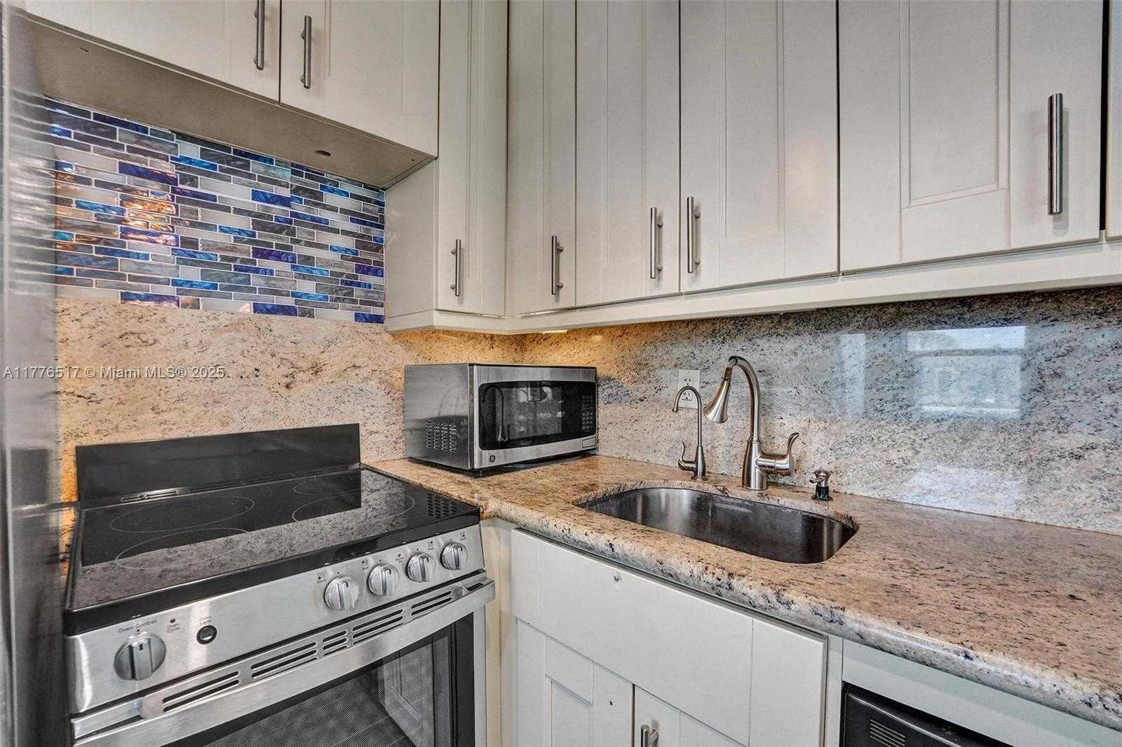 Small Image of 1801 SOUTH SURF RD #2A, Hollywood Number 11