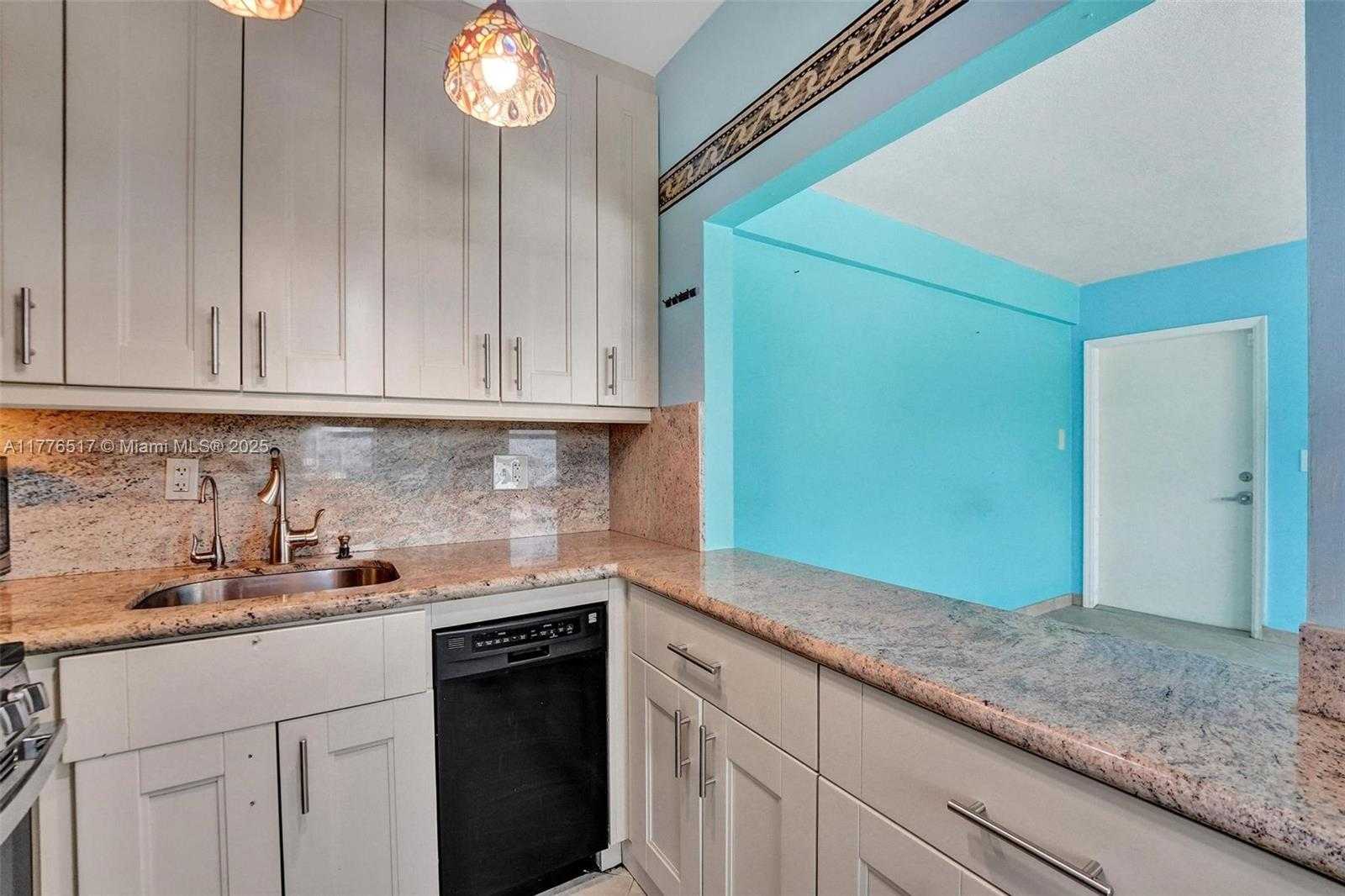 Small Image of 1801 SOUTH SURF RD #2A, Hollywood Number 13