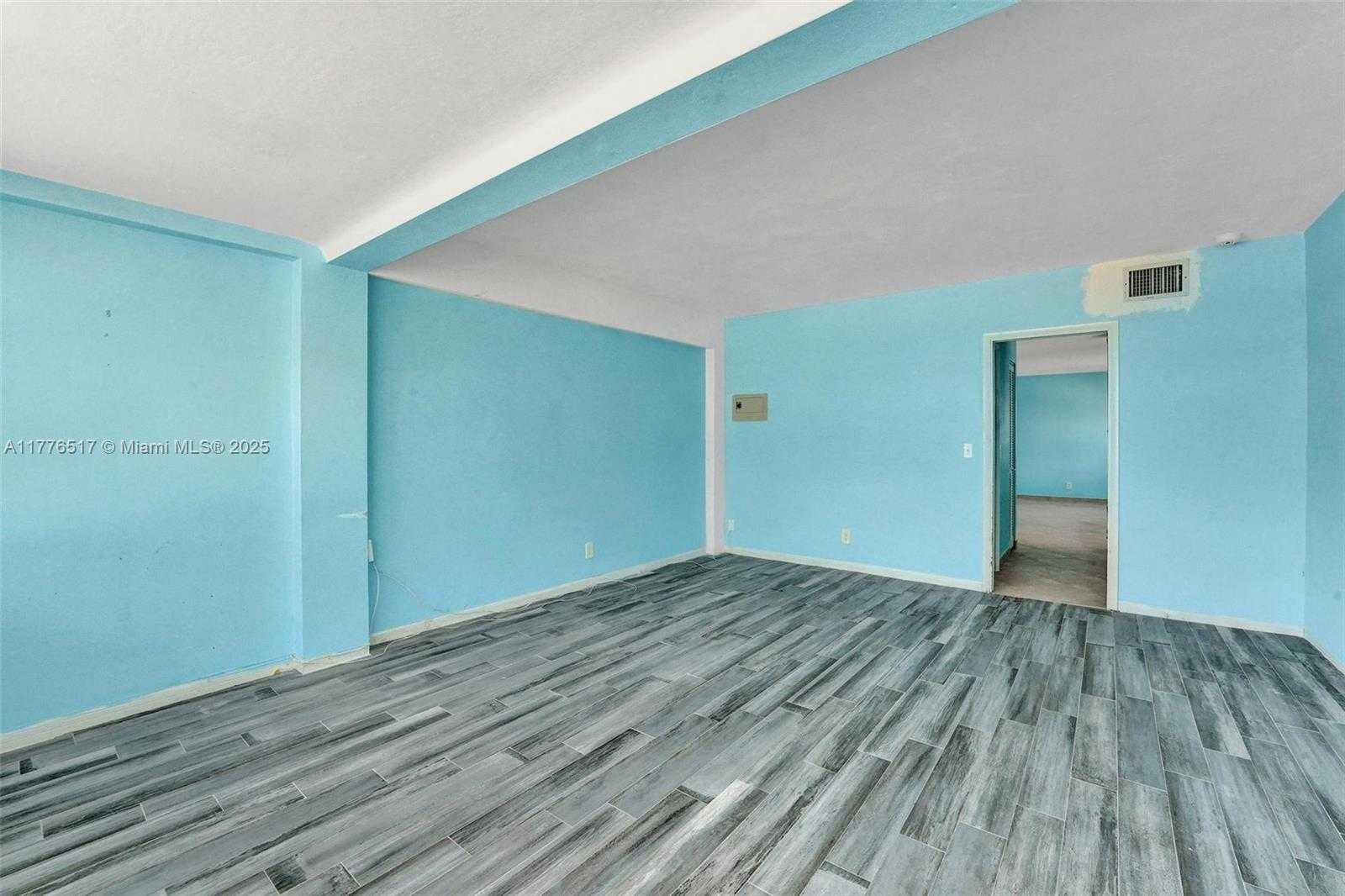 Small Image of 1801 SOUTH SURF RD #2A, Hollywood Number 18
