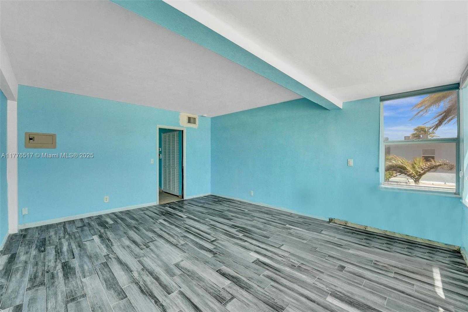 Small Image of 1801 SOUTH SURF RD #2A, Hollywood Number 19