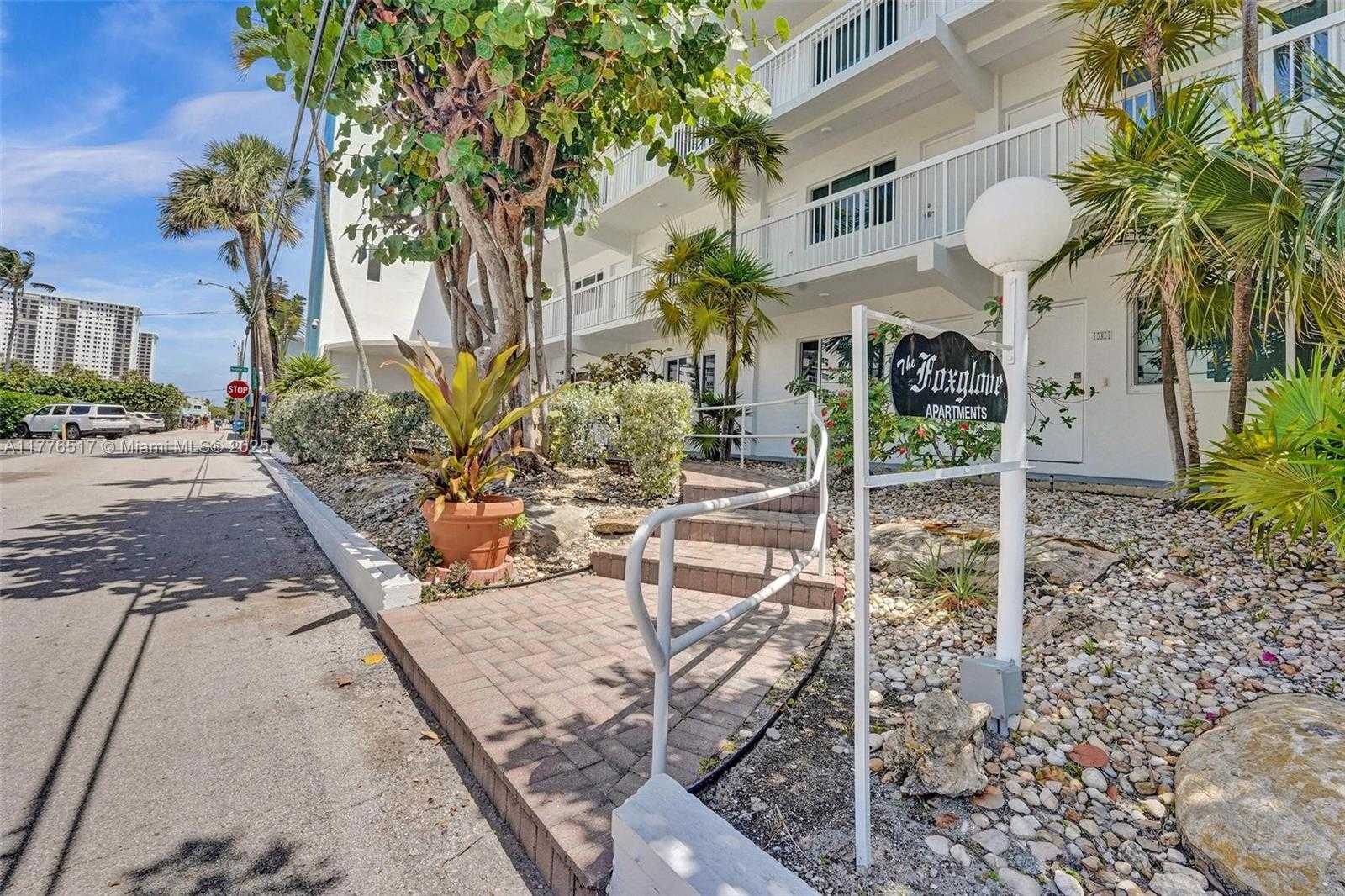 Small Image of 1801 SOUTH SURF RD #2A, Hollywood Number 37