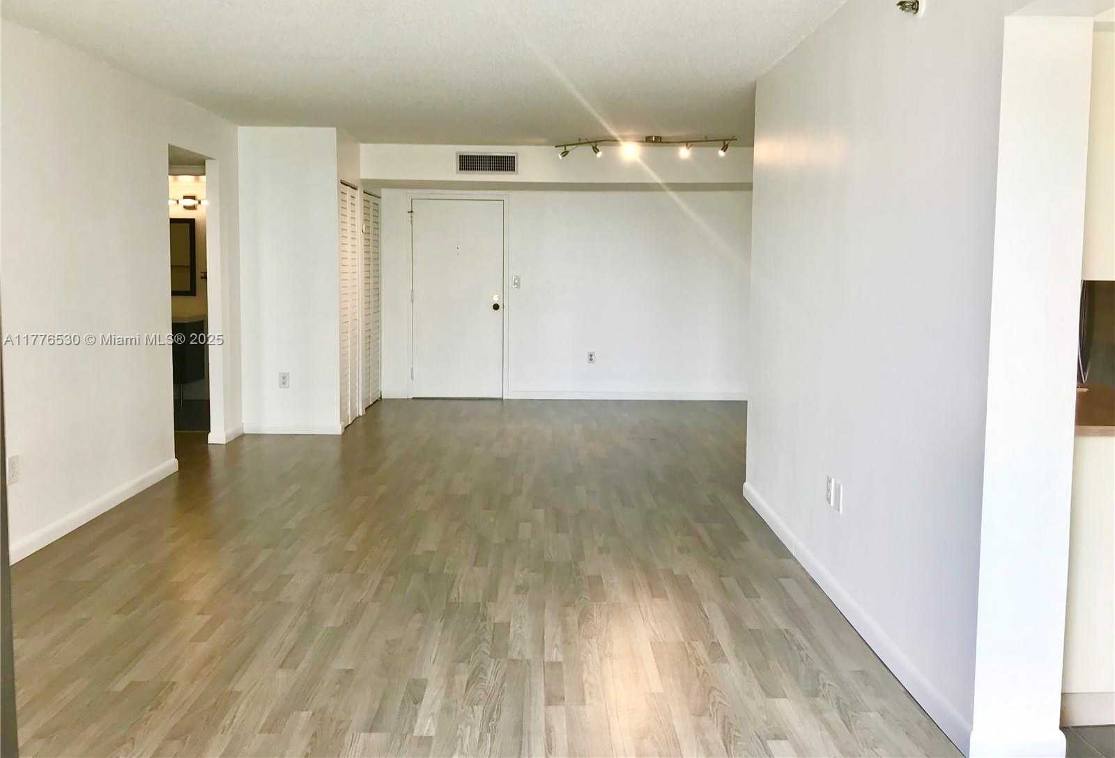 Small Image of 210 174TH ST #702, Sunny Isles Beach Number 15
