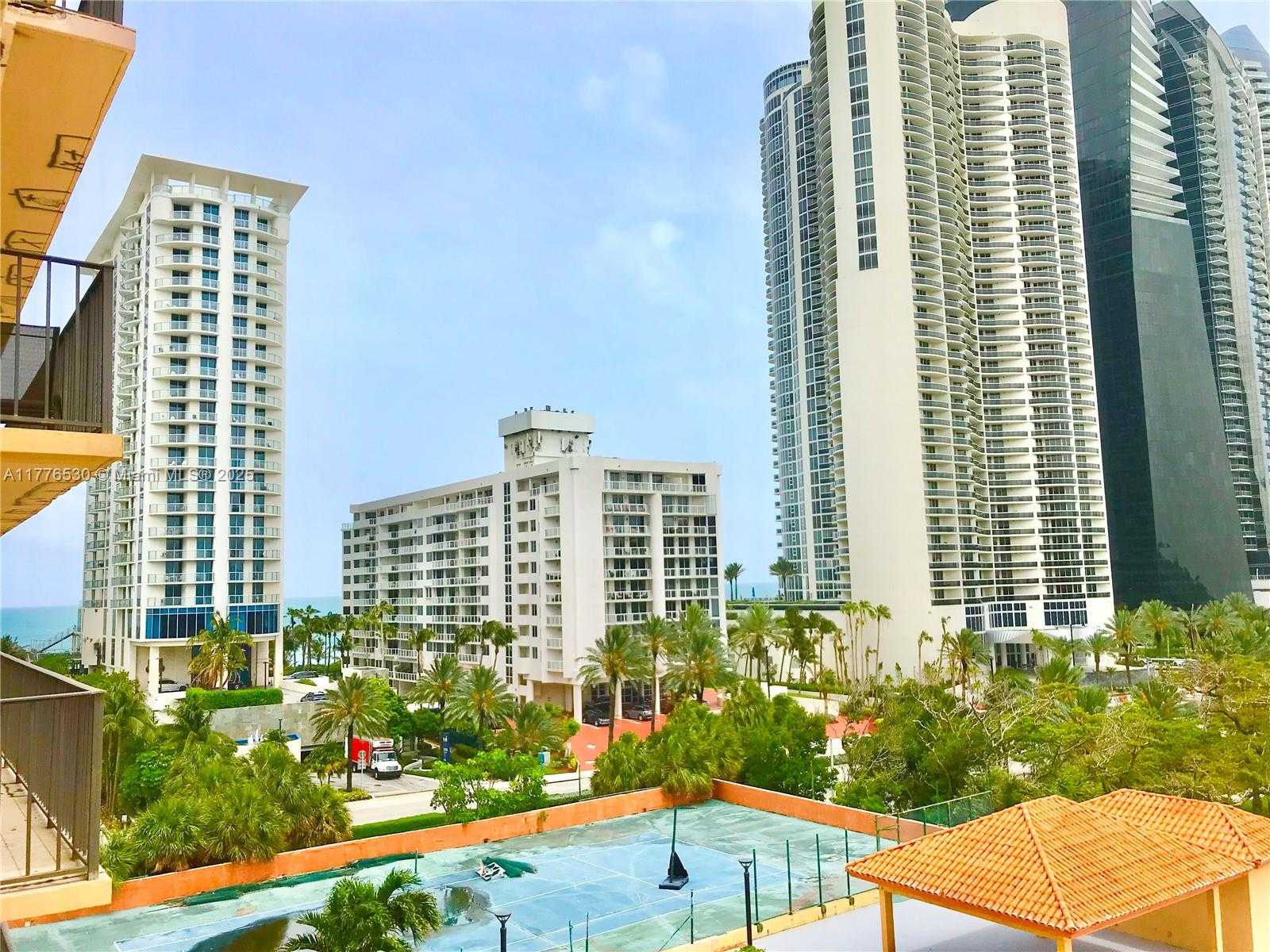 Small Image of 210 174TH ST #702, Sunny Isles Beach Number 2