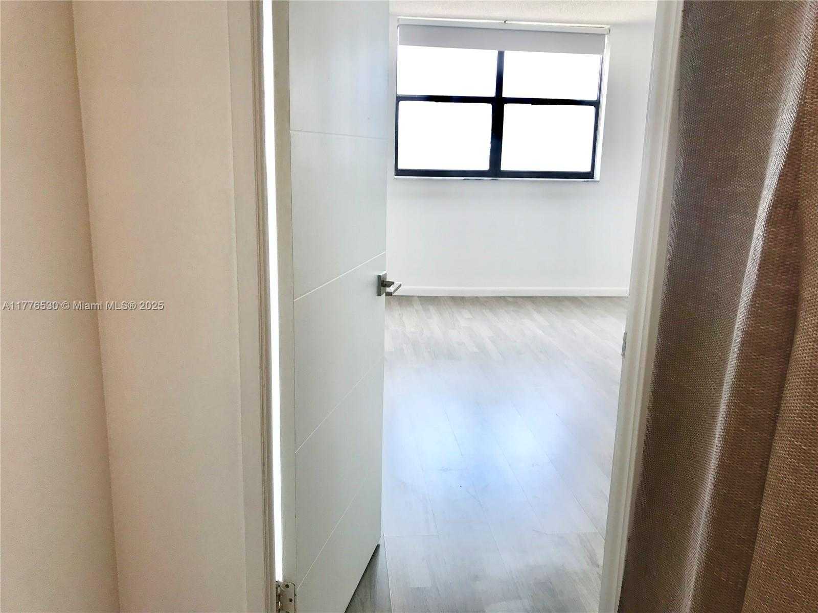 Small Image of 210 174TH ST #702, Sunny Isles Beach Number 31