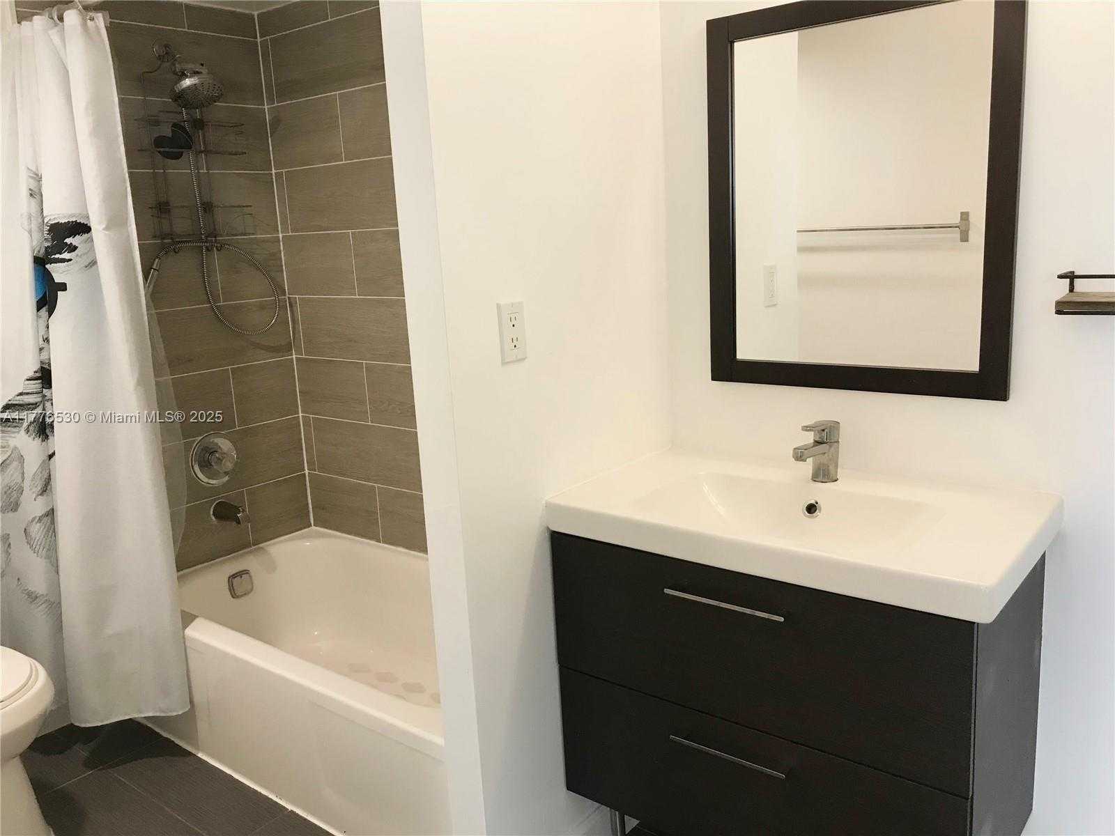 Small Image of 210 174TH ST #702, Sunny Isles Beach Number 33