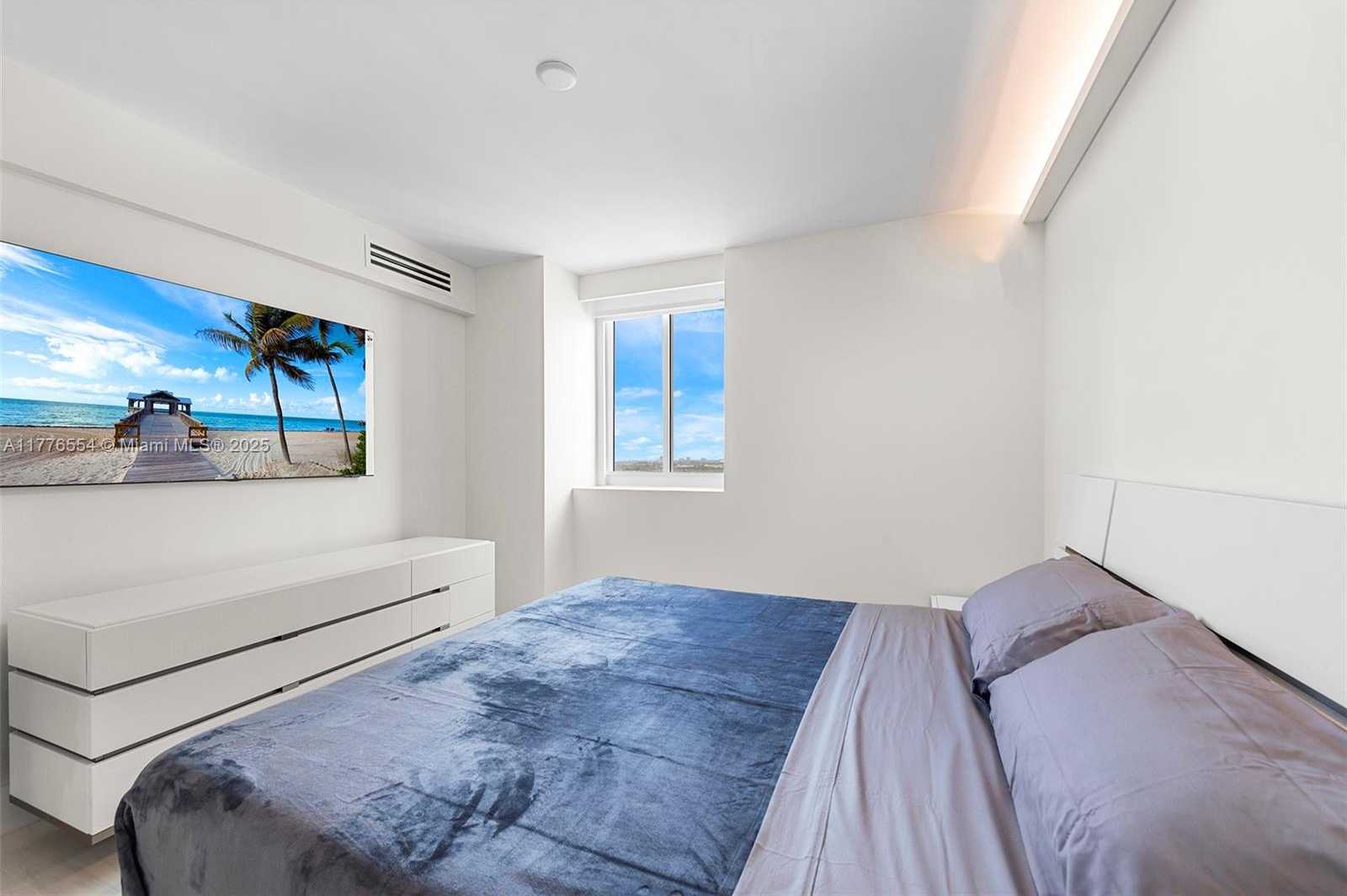Small Image of 4775 COLLINS AVE #2607, Miami Beach Number 18