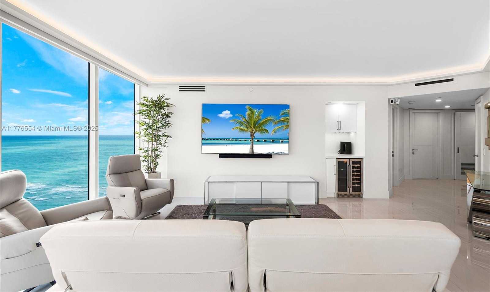Small Image of 4775 COLLINS AVE #2607, Miami Beach Number 2