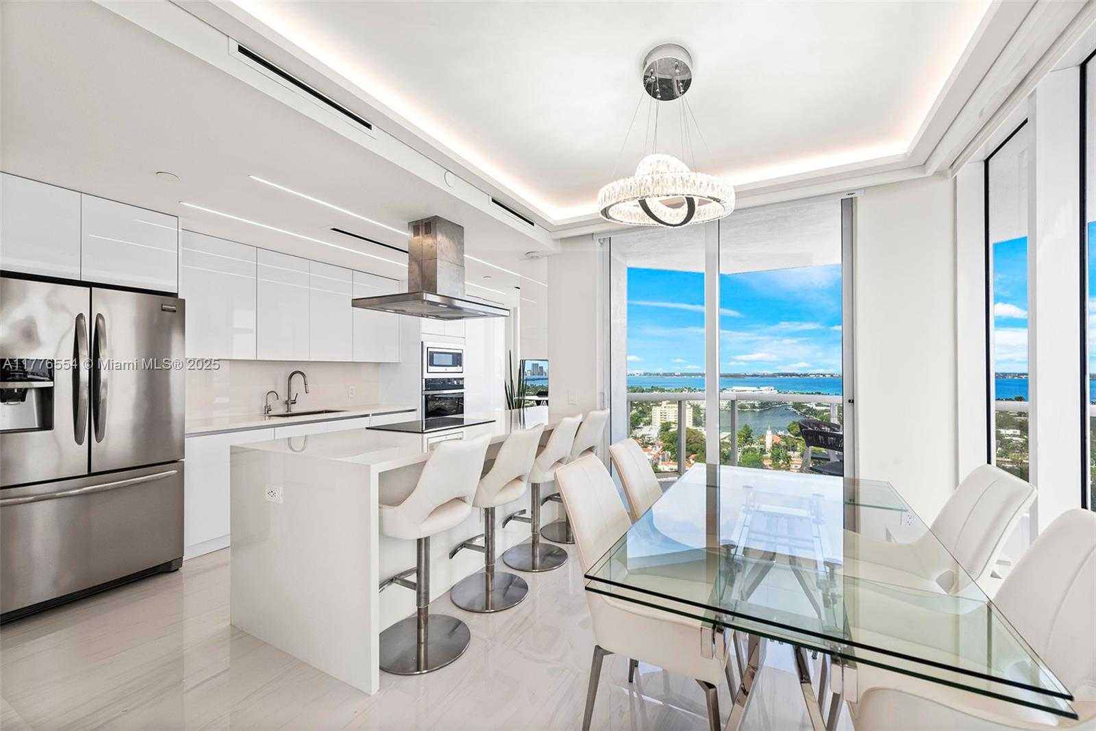 Small Image of 4775 COLLINS AVE #2607, Miami Beach Number 6