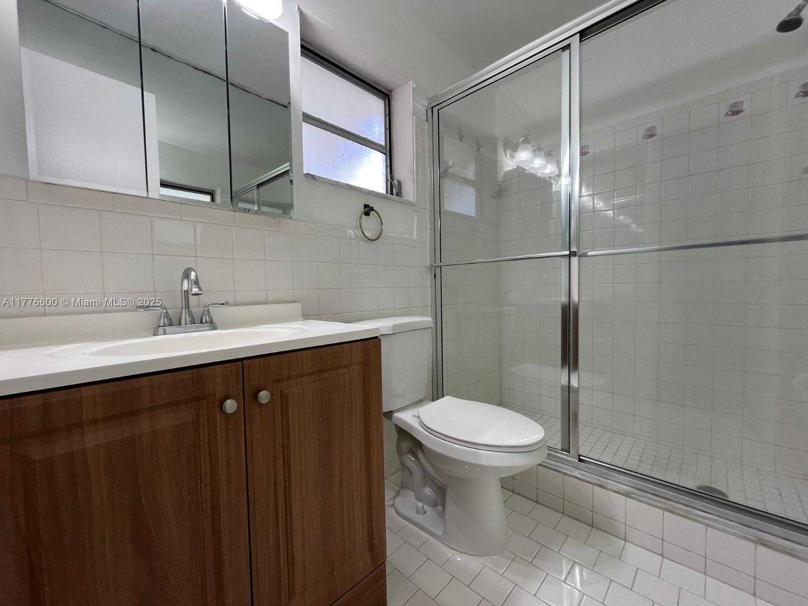 Small Image of 1824 MONROE ST #1, Hollywood Number 13