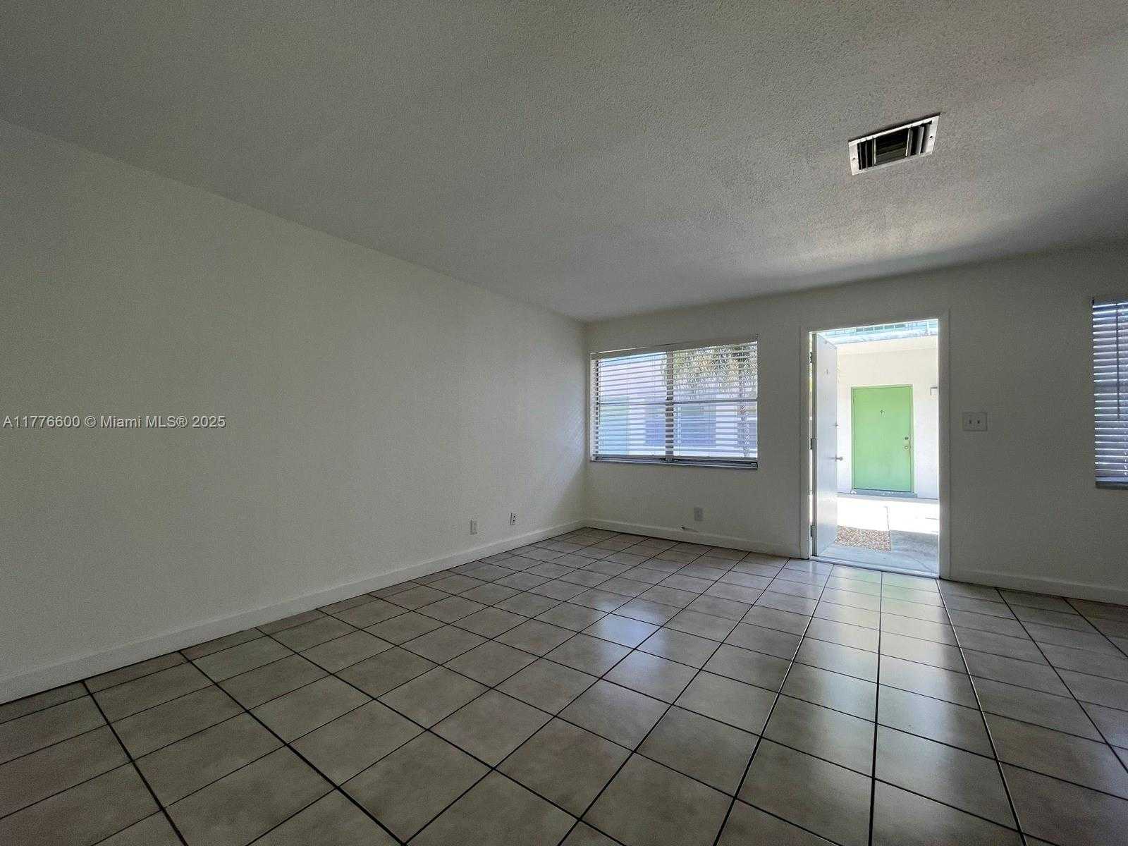 Small Image of 1824 MONROE ST #1, Hollywood Number 9