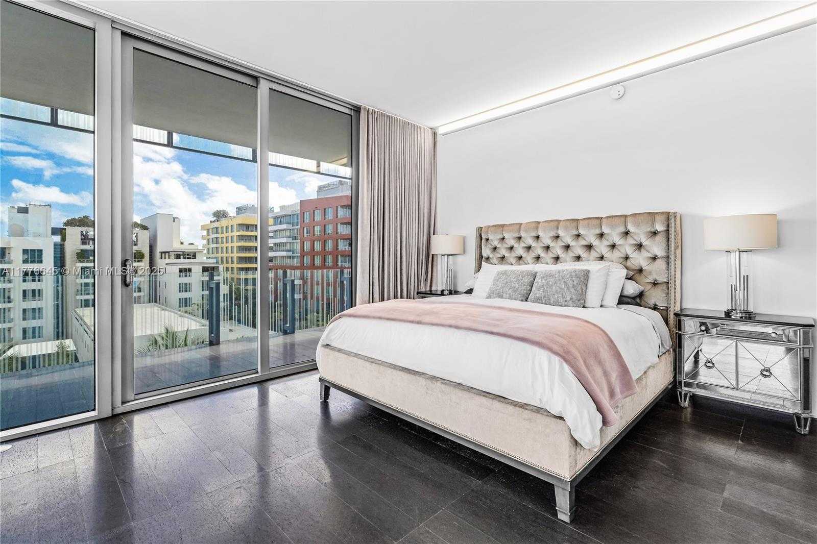 Small Image of 120 OCEAN DR #700, Miami Beach Number 22