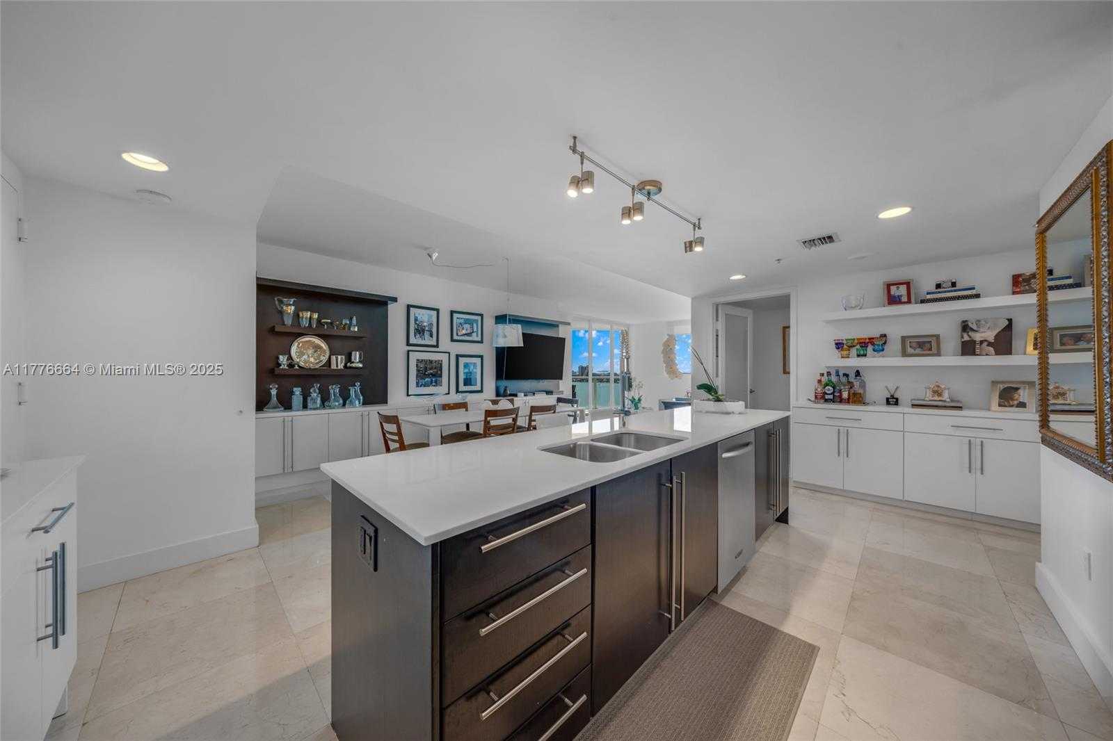 Small Image of 665 NORTH EAST 25TH ST #1201, Miami Number 13